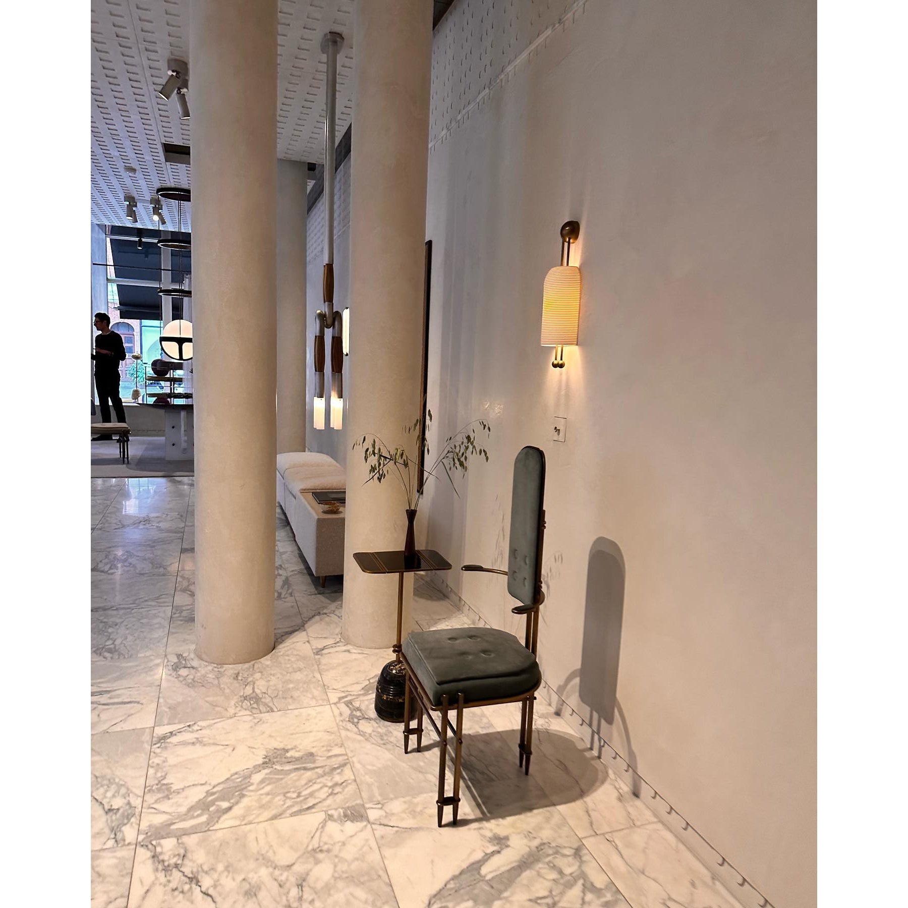 Wandlamp met glazen lantaarn HL3031