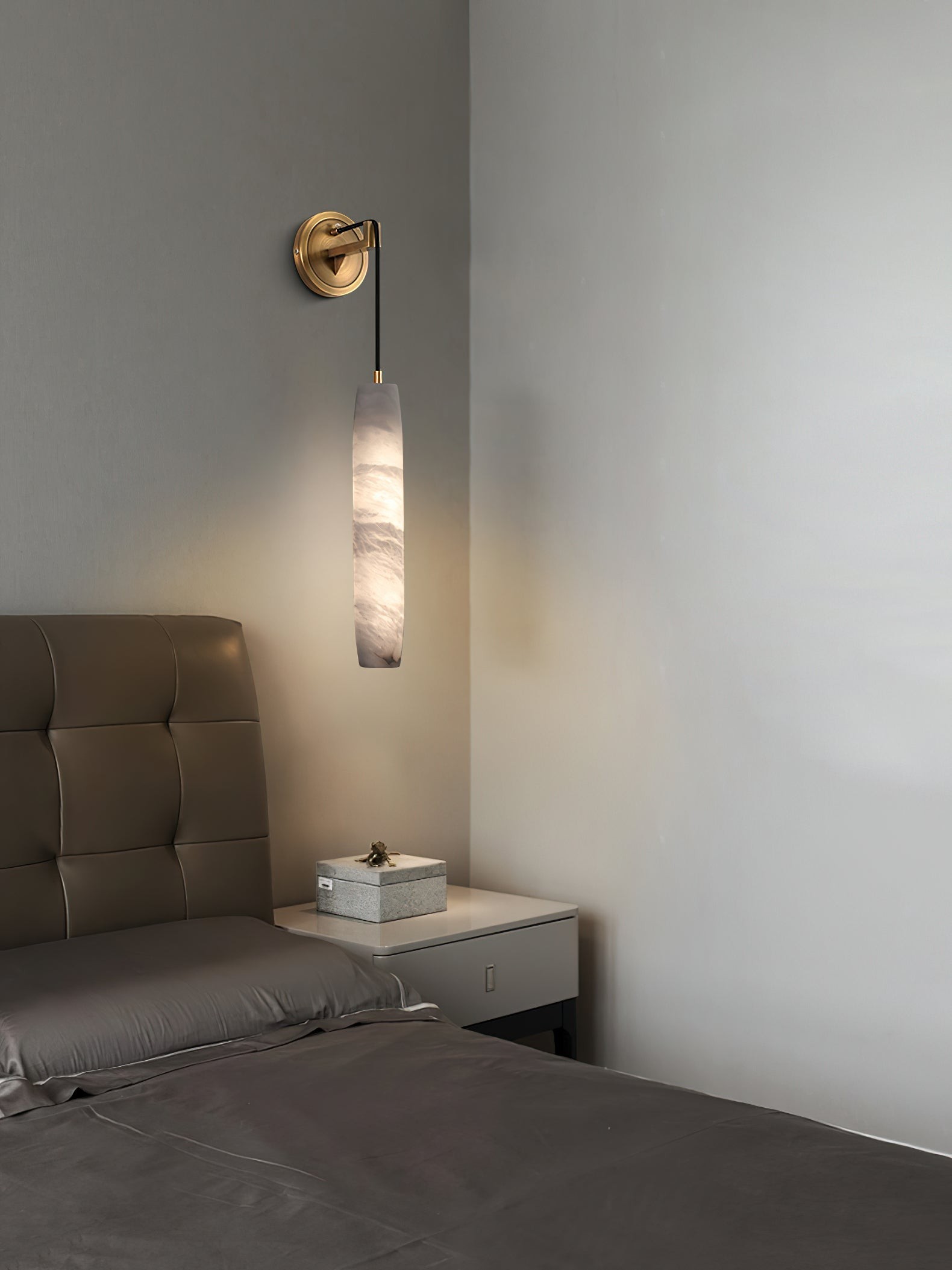Albasten wandlamp HL2990