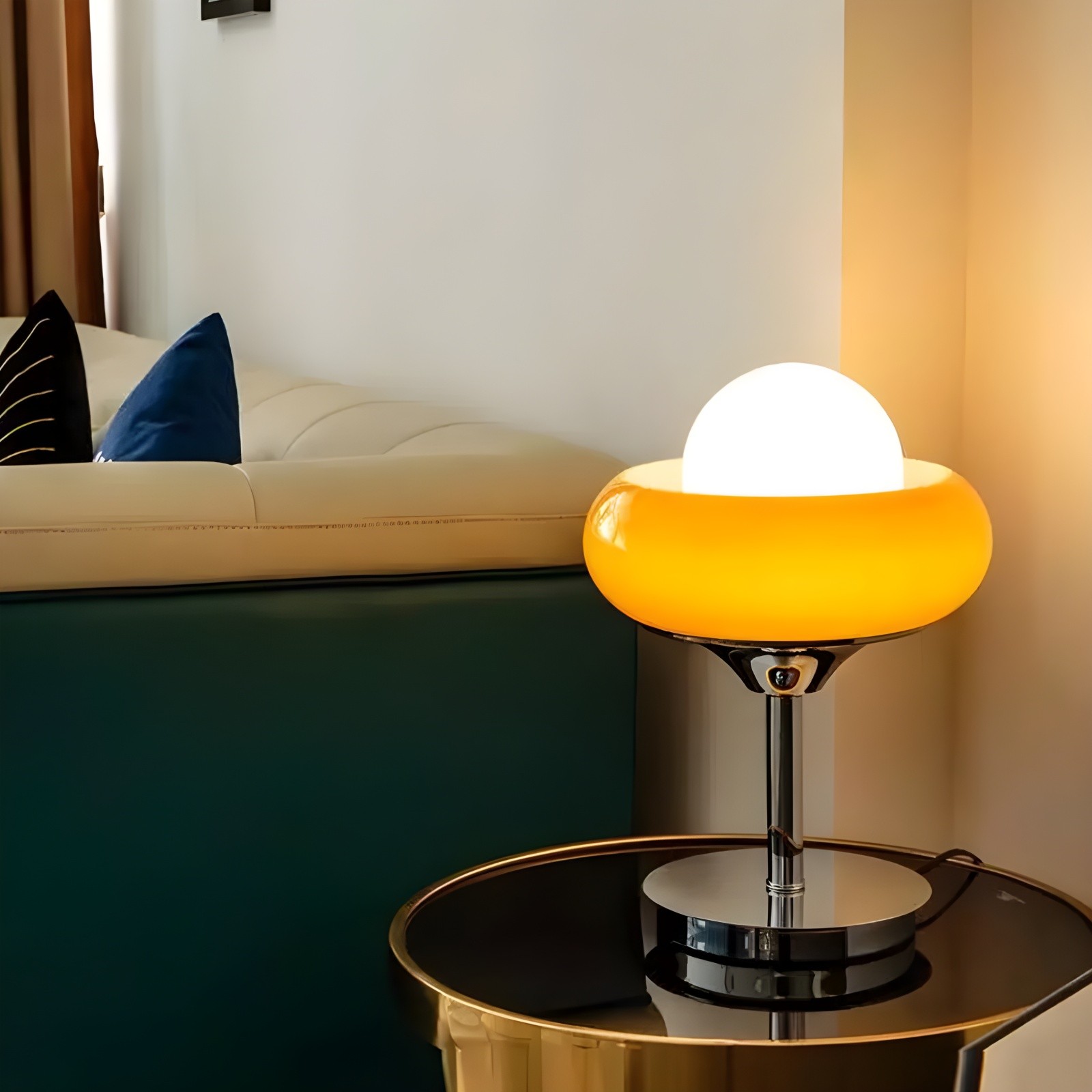 Bauhaus Eiertaart Tafellamp HL272
