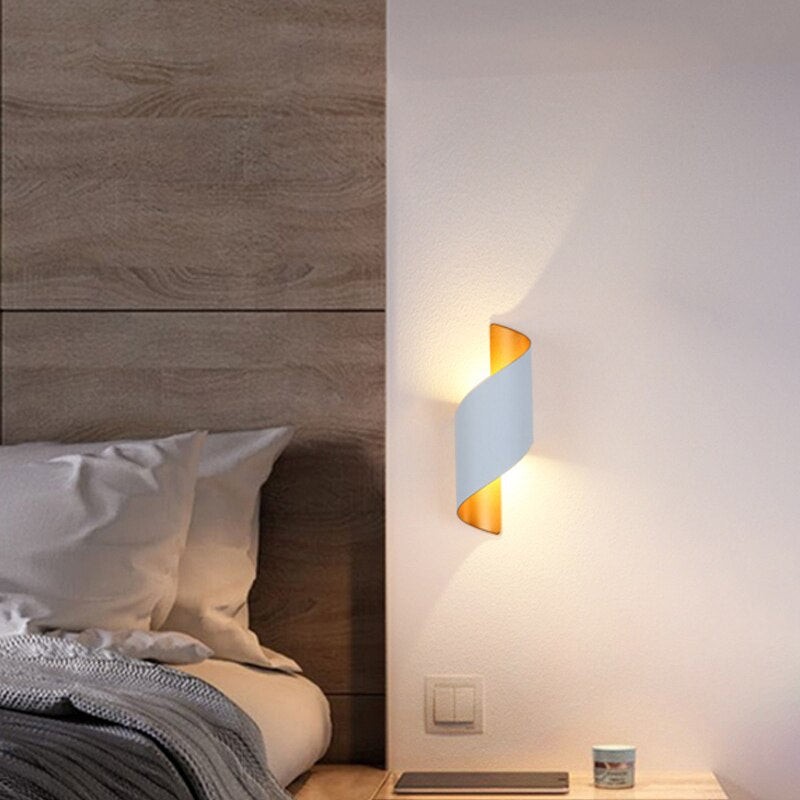 Moderne Curl Twisted LED Wandlamp HL698