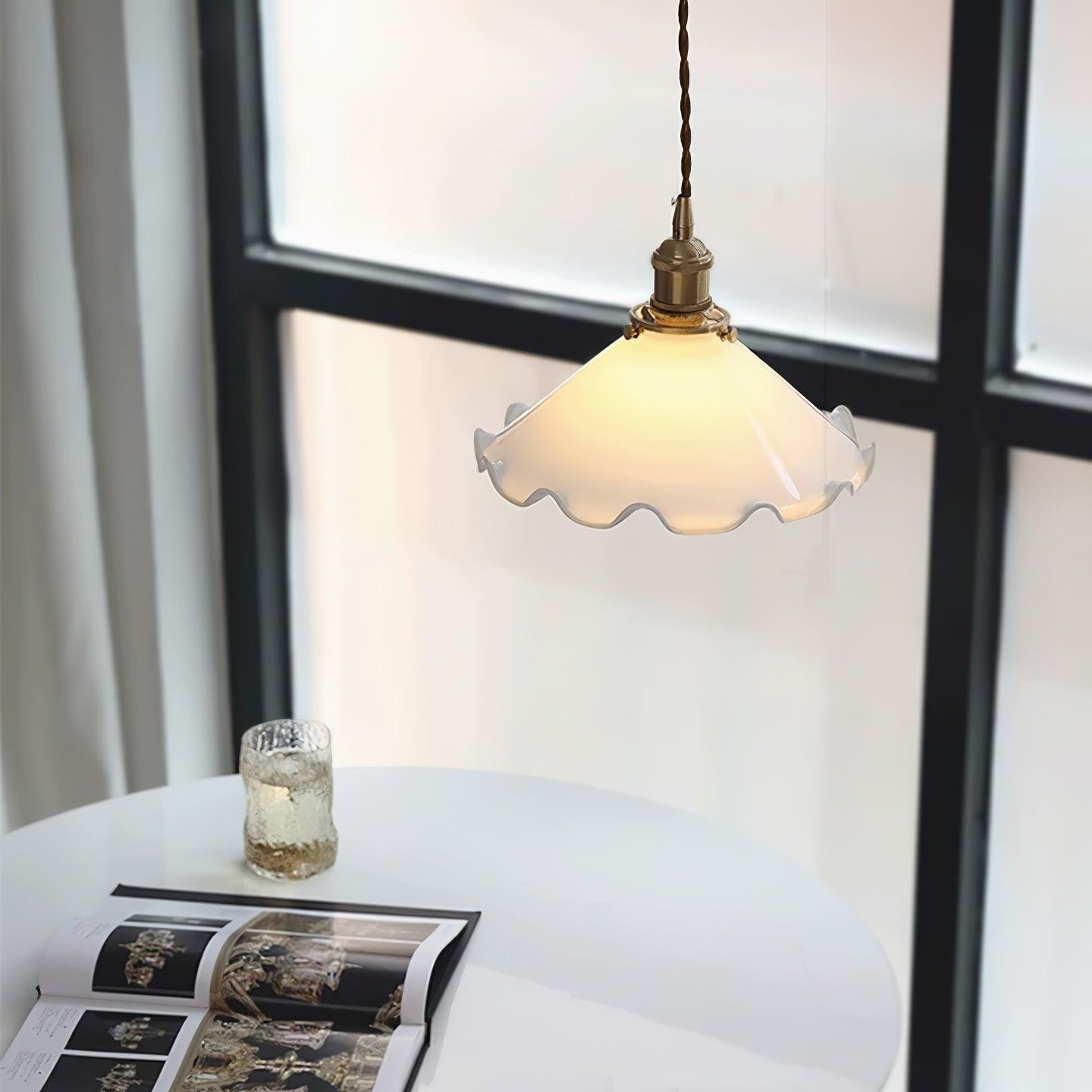Vintage witte glazen hanglamp met rok HL428