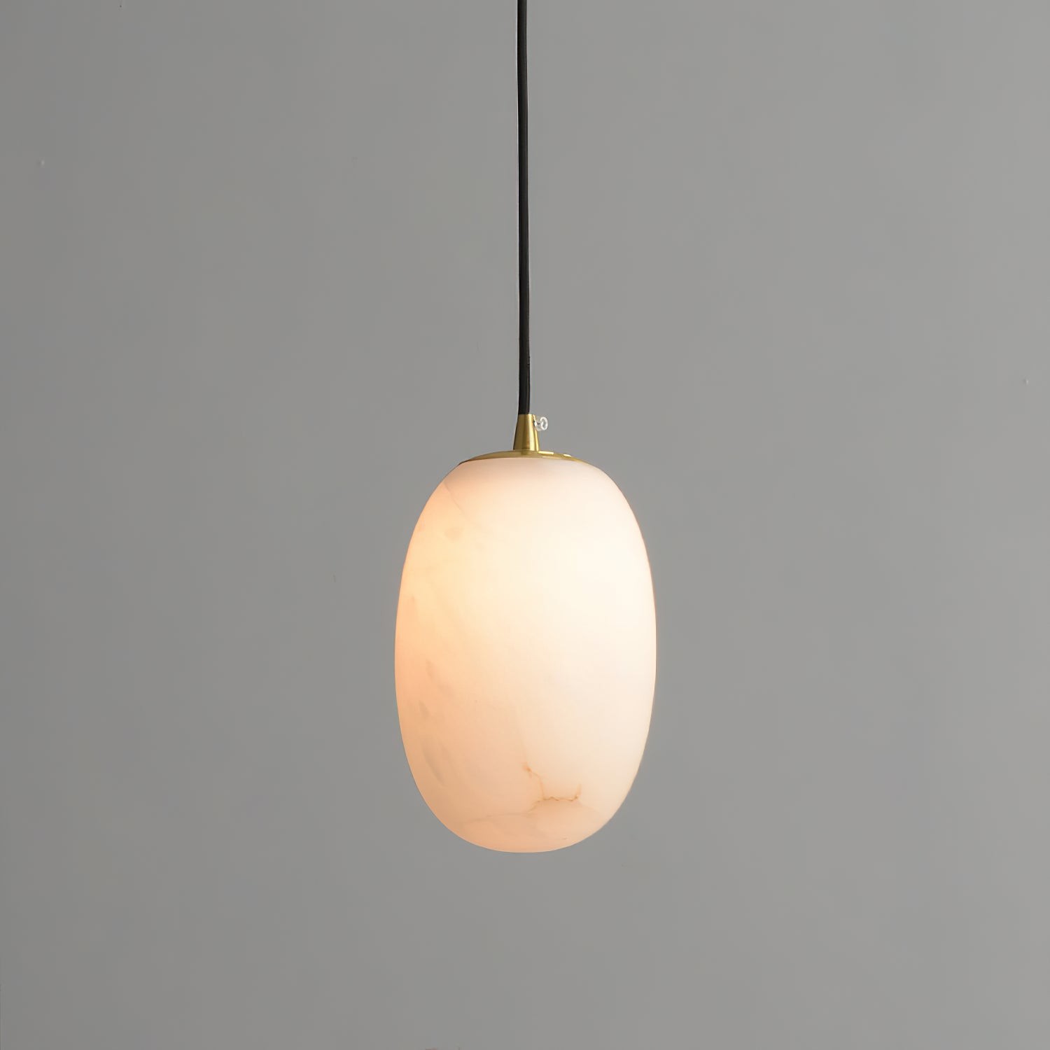 Alabaster hanglamp voor naast het bed HL2976