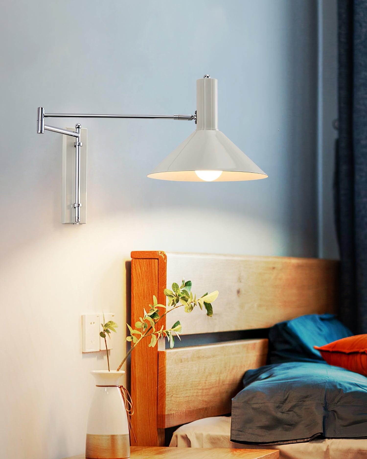 Klassieke moderne verstelbare leeslamp met zwenkarm HL630