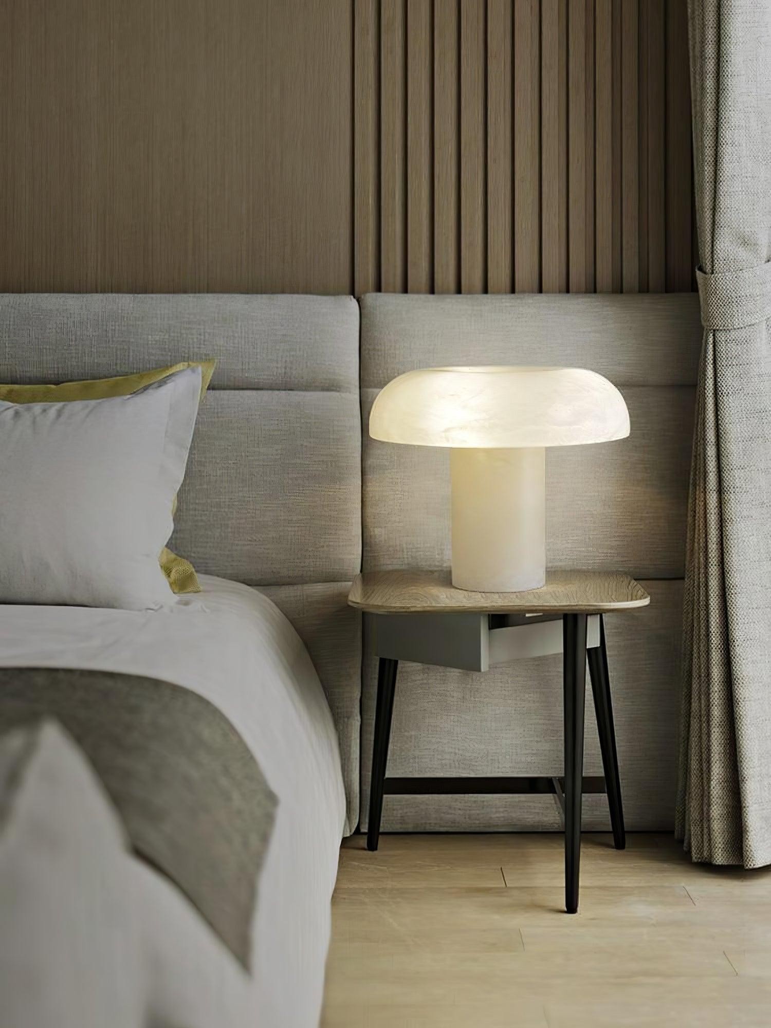 Creatieve minimalistische luxe albasten tafellamp voor slaapkamer HL677