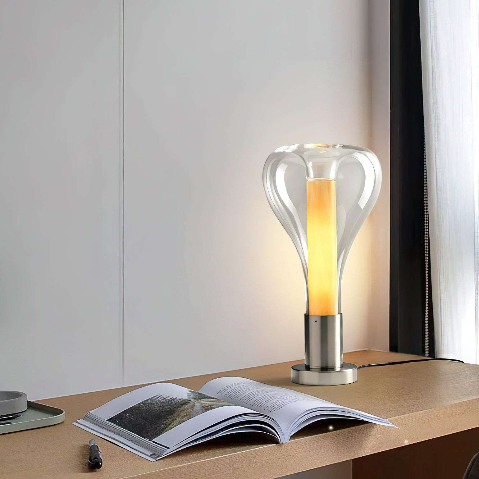 Beker tafellamp HL1170