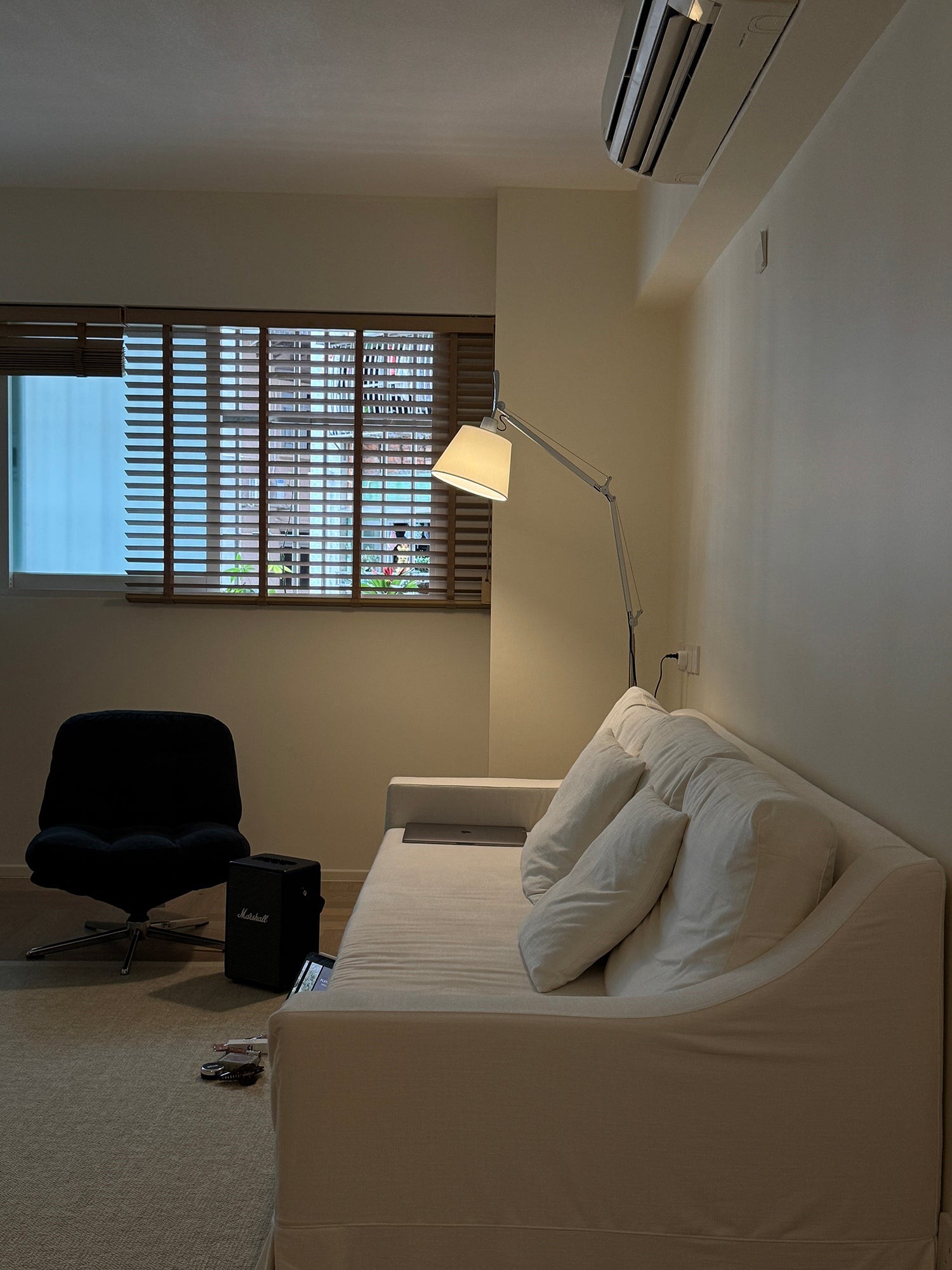 Velthea vloerlamp HL3266