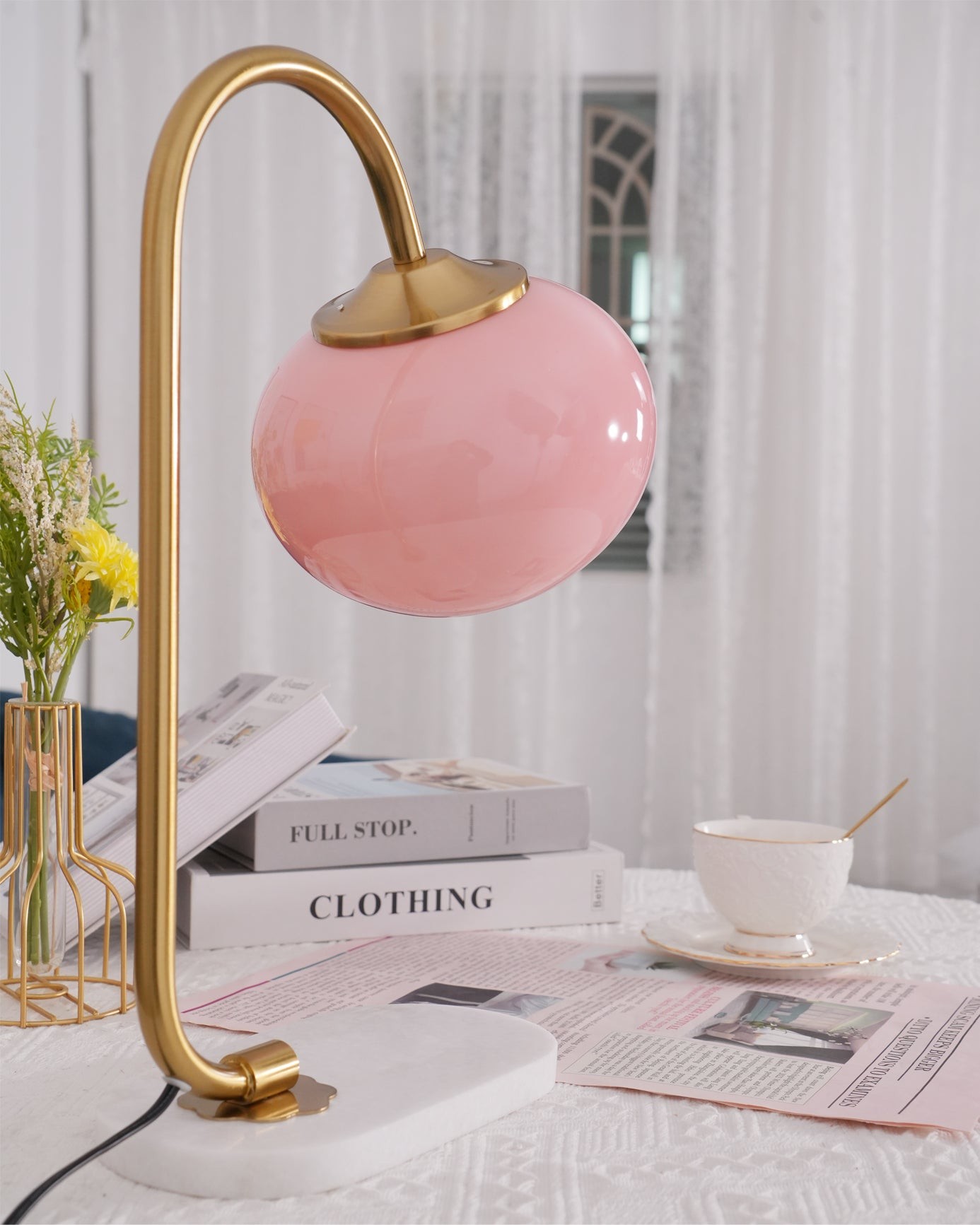 Scandinavische crèmekleurige bal tafellamp voor woonkamer HL597