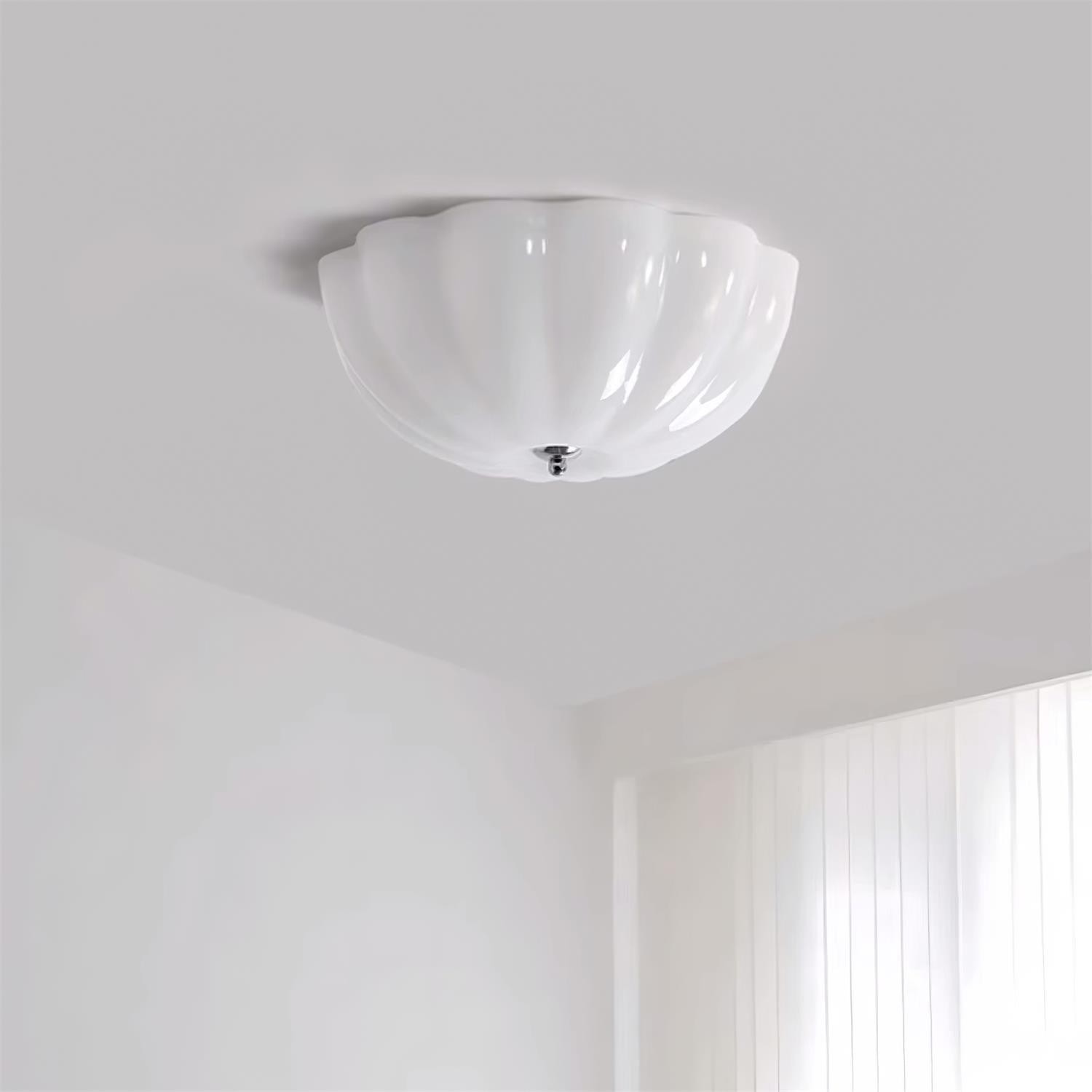 Geleivormige glazen plafondlamp HL556