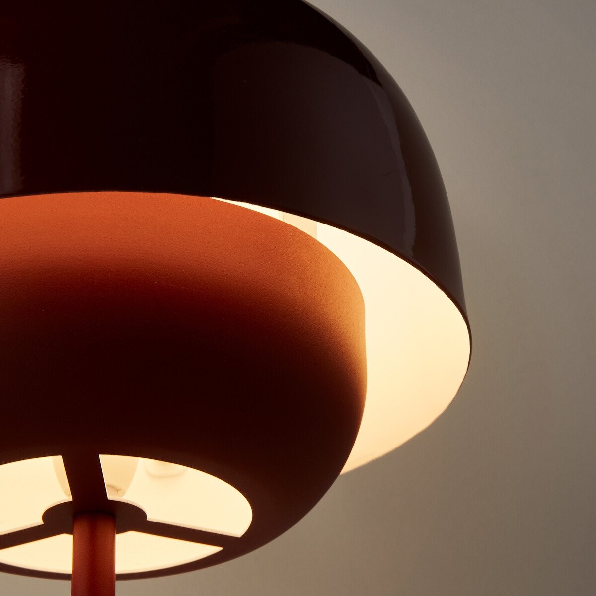 Clinco Tafellamp met Ronde Kap - Moderne Metalen Sfeerlamp voor Bureau en Nachtkastje HL1776