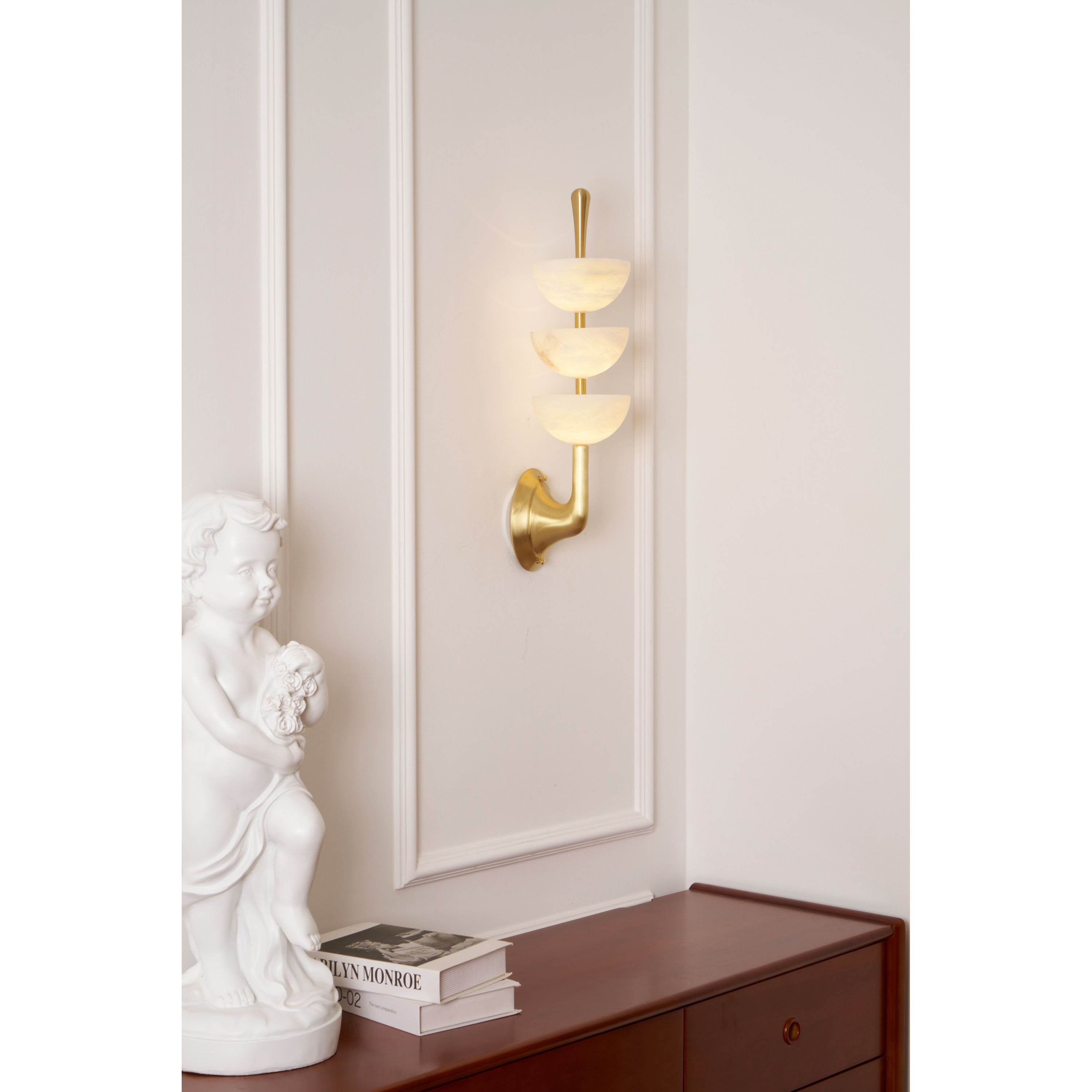 Drievoudige albasten wandlamp HL3118