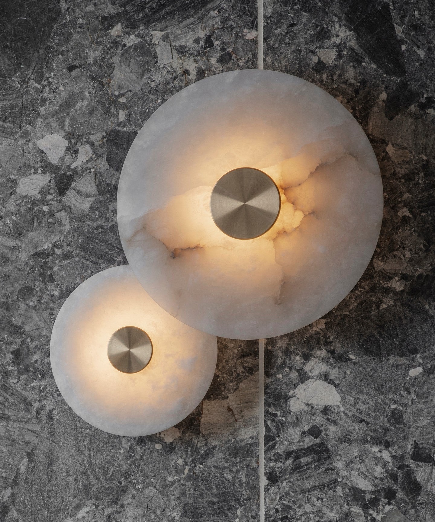 Schijfvormige albasten wandlamp HL464