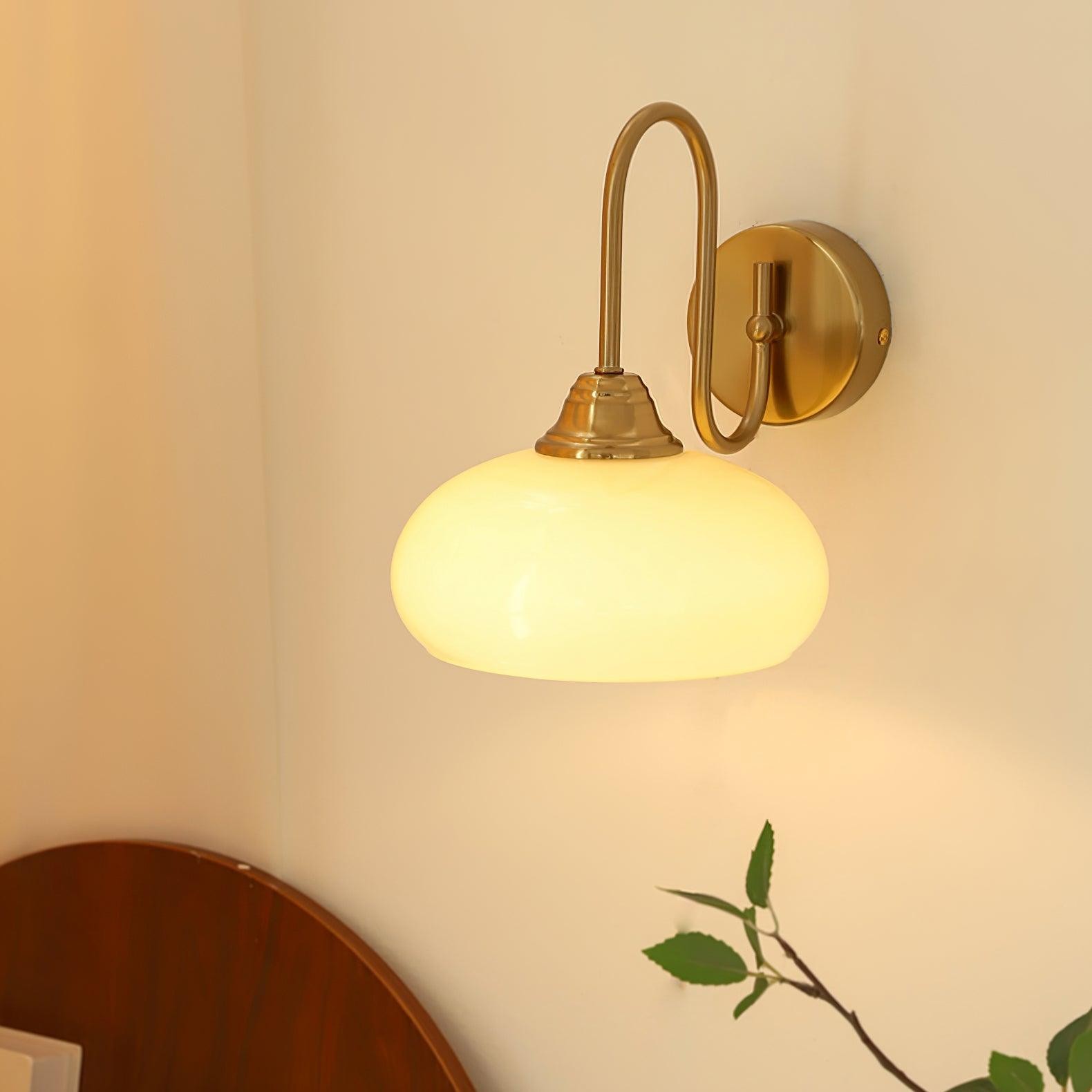 Bauhaus Wind Cream Glazen Kap Metalen Gebogen Paal Wandlamp HL958