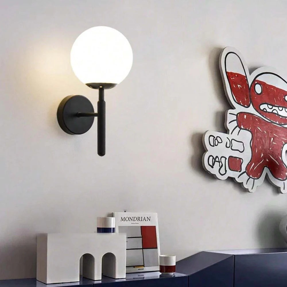 Moderne metalen wandlamp met melkachtige gloed HL3344