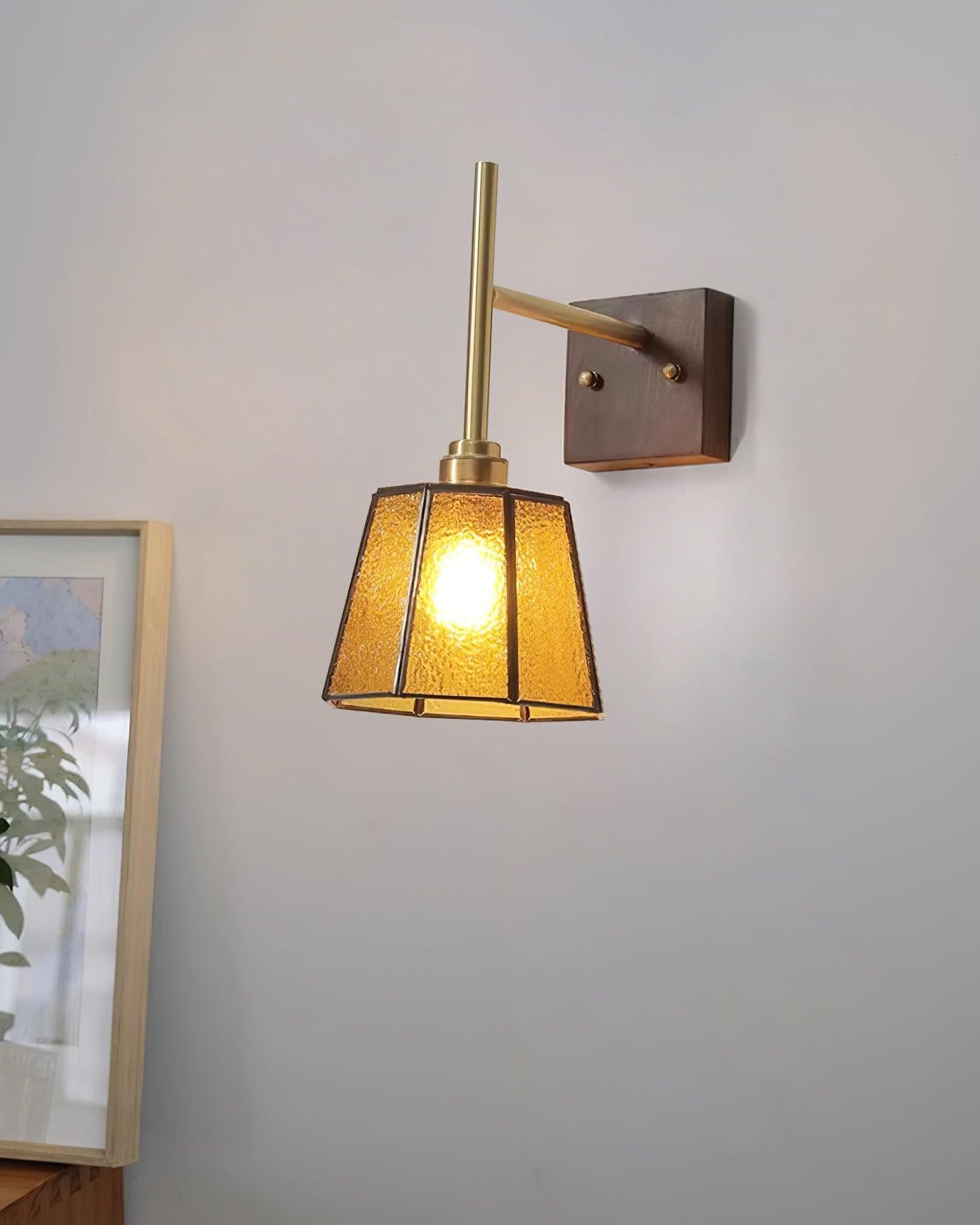 Vintage messing walnoot wandlamp HL843