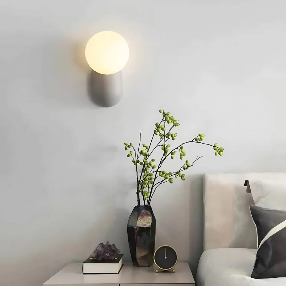 Luma Nordic glazen bolvormige wandlamp HL3337