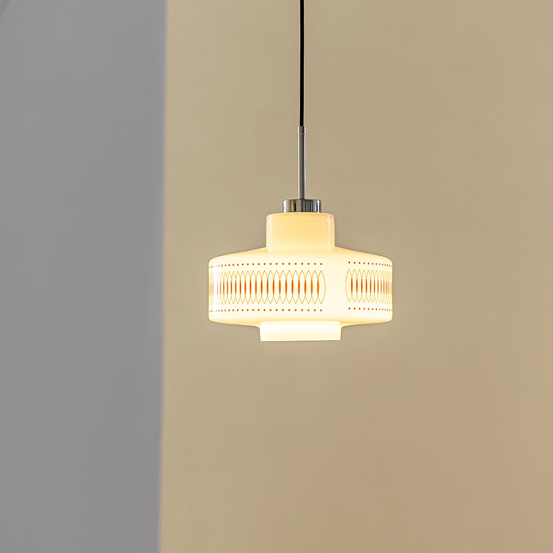 Moderne glazen hanglamp in de vorm van een kalebas HL354