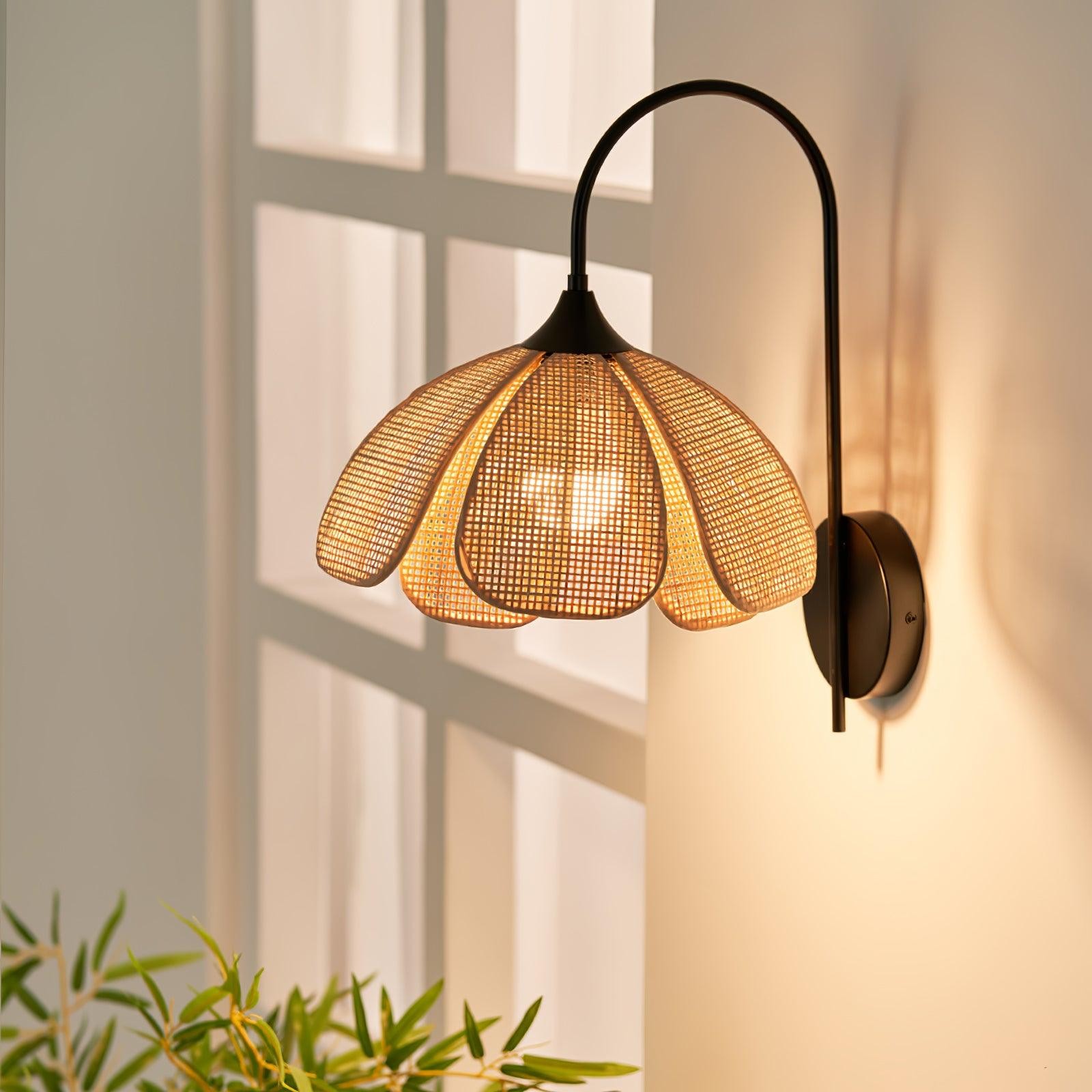 Rotan Bloemblaadje Wandlamp HL795