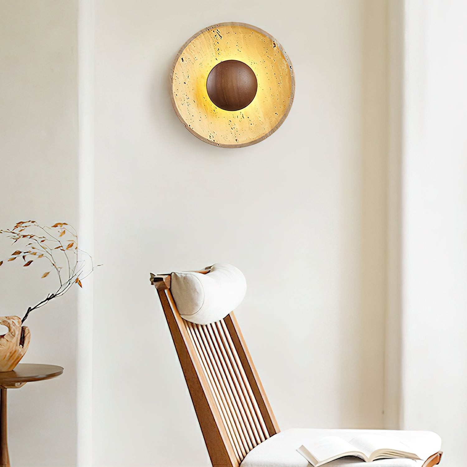 Middeleeuwse gele travertijnhouten wandlamp HL975