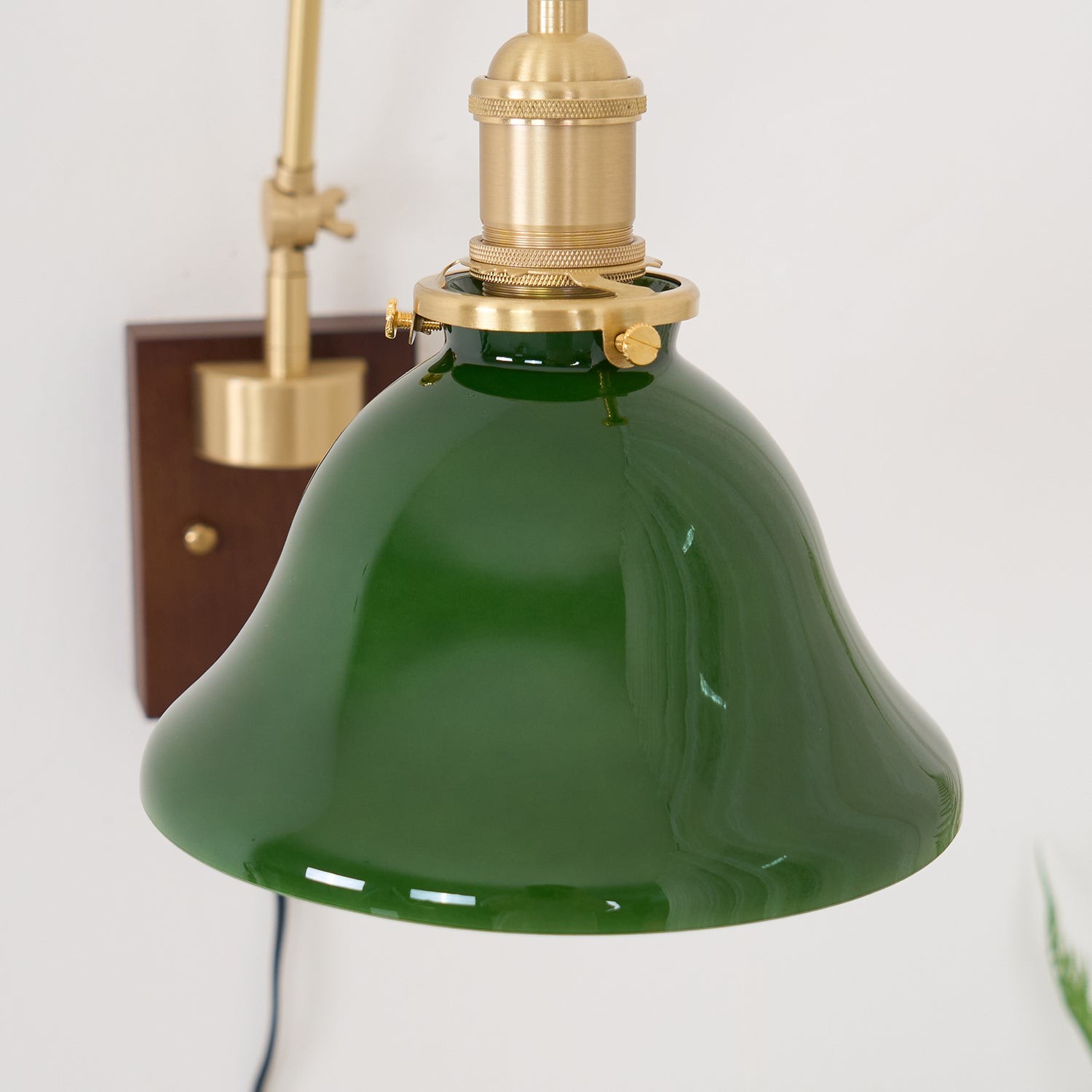Banker Swing Arm Plug In Wandlamp HL369