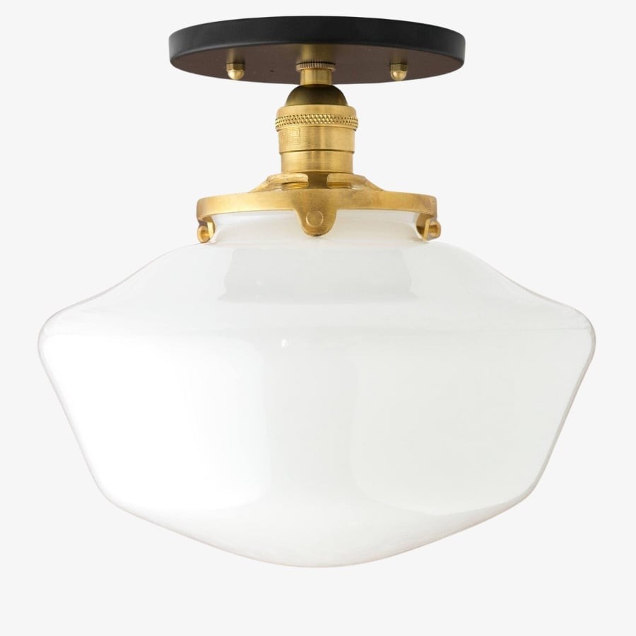 Geotower glazen plafondlamp van messing - opaal glazen schoolhuiskap - moderne elegantie HL1732