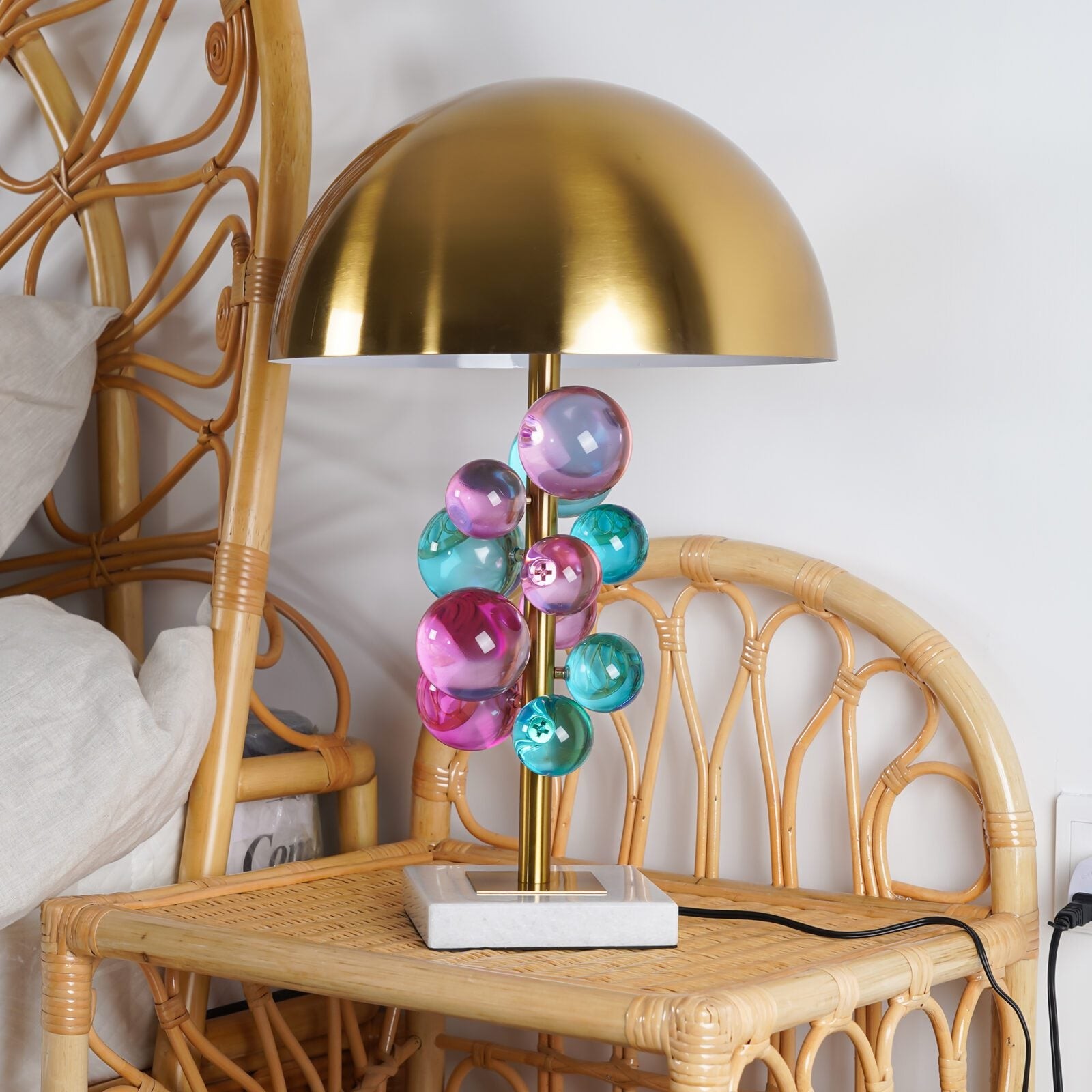Moderne creatieve metalen tafellamp HL535