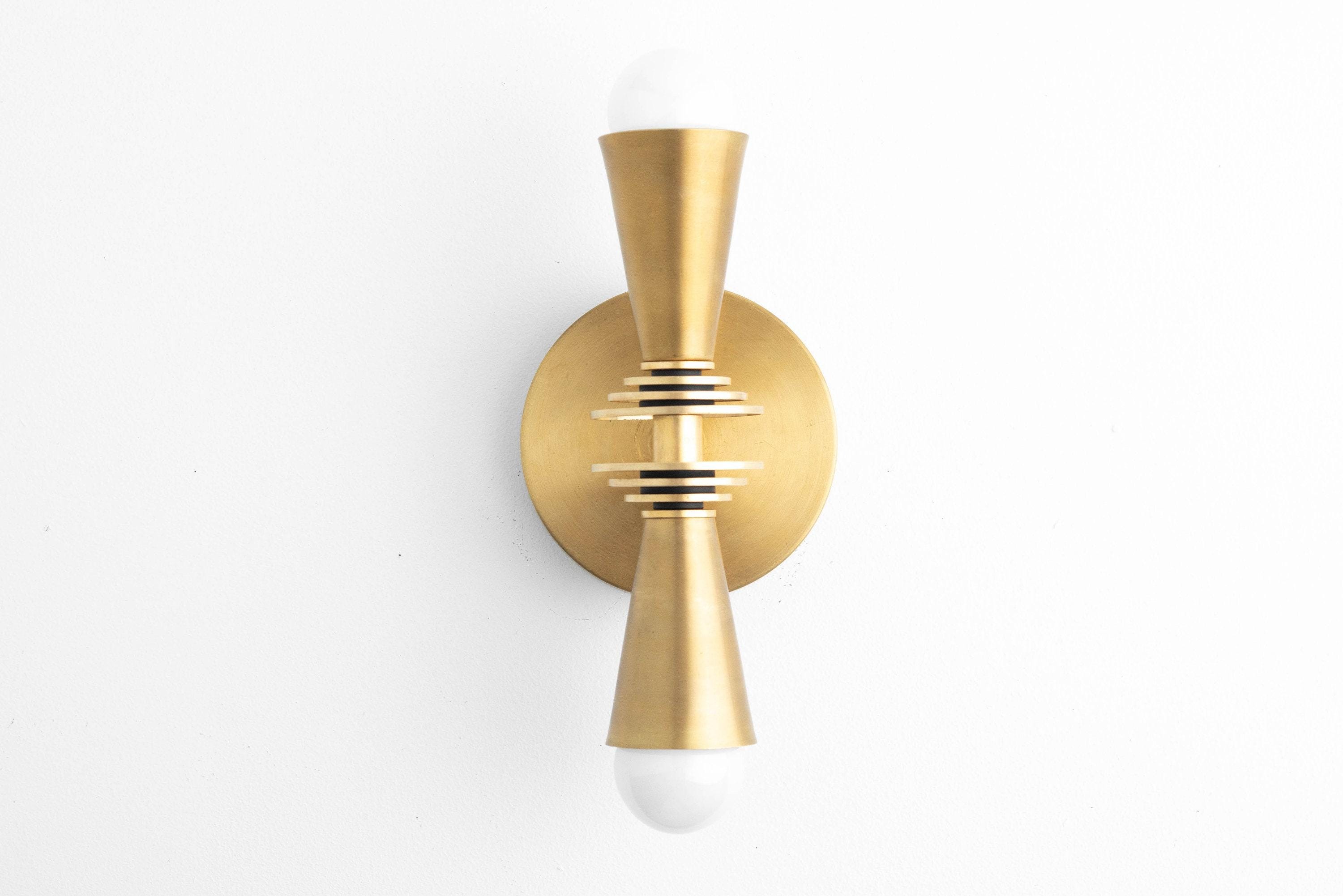 Pyralis Cone Art Deco Wandlamp - Multi-directionele wandlamp voor wastafel of muur HL1707