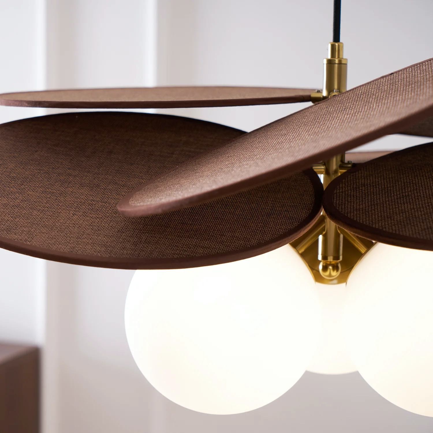 Orrise Artistic Layered Petal Pendant Light - Natuurlijk geïnspireerde lamp voor hal en slaapkamer HL2317