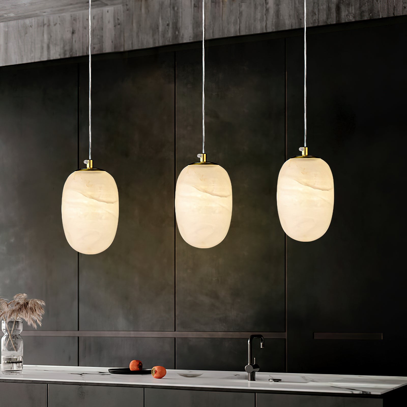 Alabaster hanglamp voor naast het bed HL2976