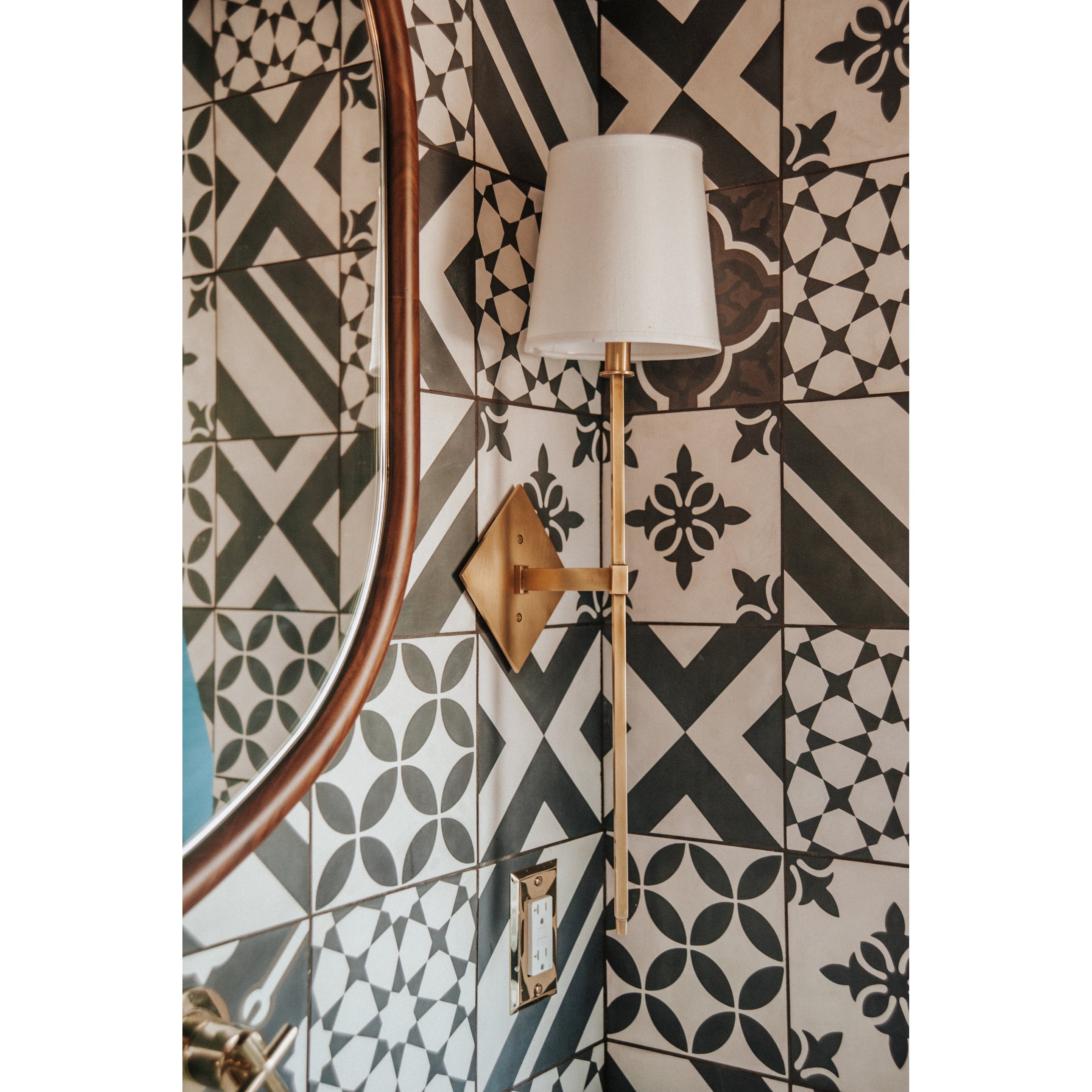 Cortland wandlamp HL3150