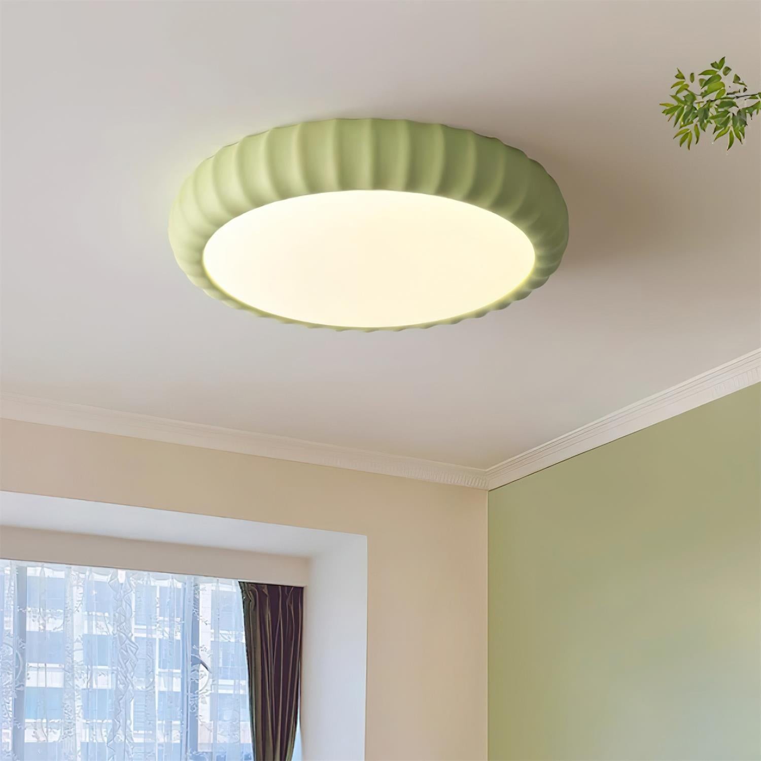 Eenvoudige crèmekleurige ronde plafondlamp met golven HL572
