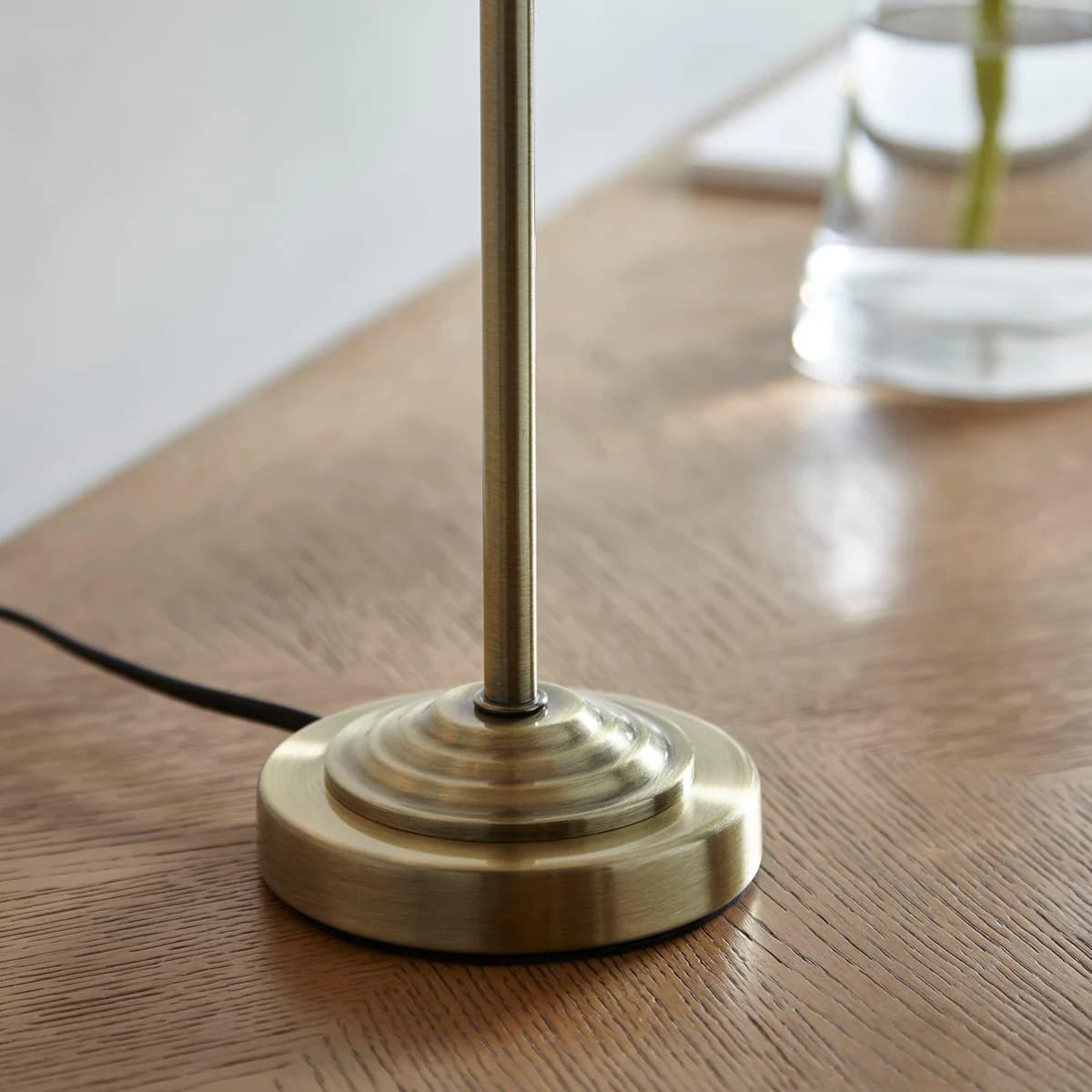 Tela 1-lichts en 3-lichts tafellamp - Modern linnen en metaal voor naast het bed of in de woonkamer HL2043