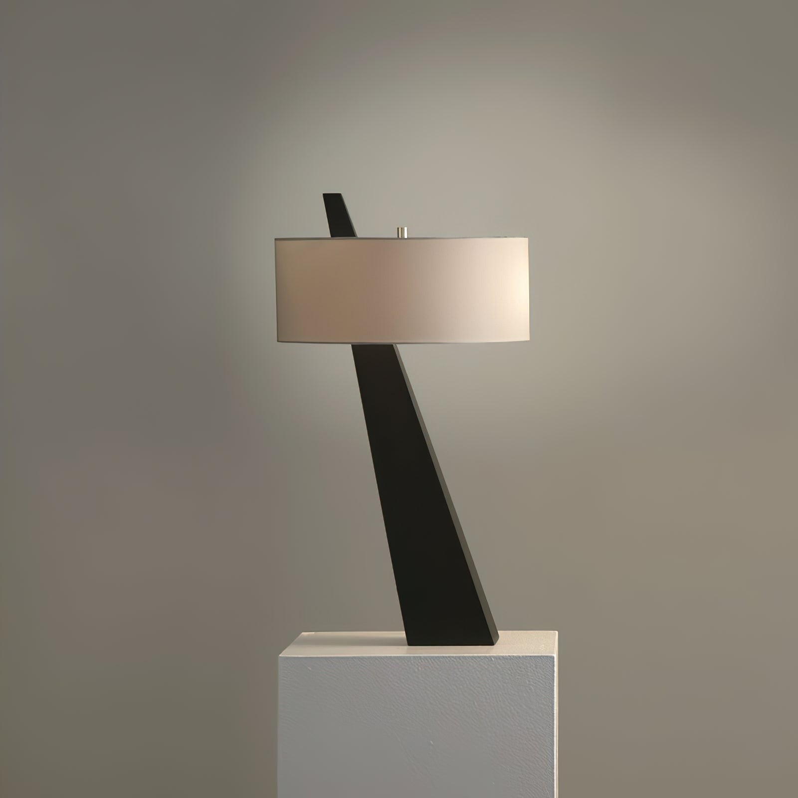 Jett Obelisk tafellamp HL3014