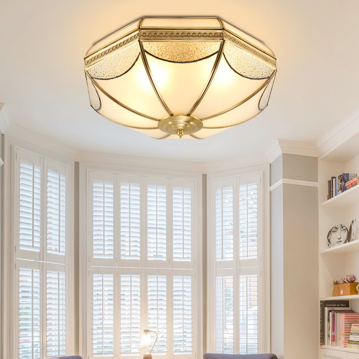 Plafondlamp in de vorm van een koepel in pakhuisvorm HL834