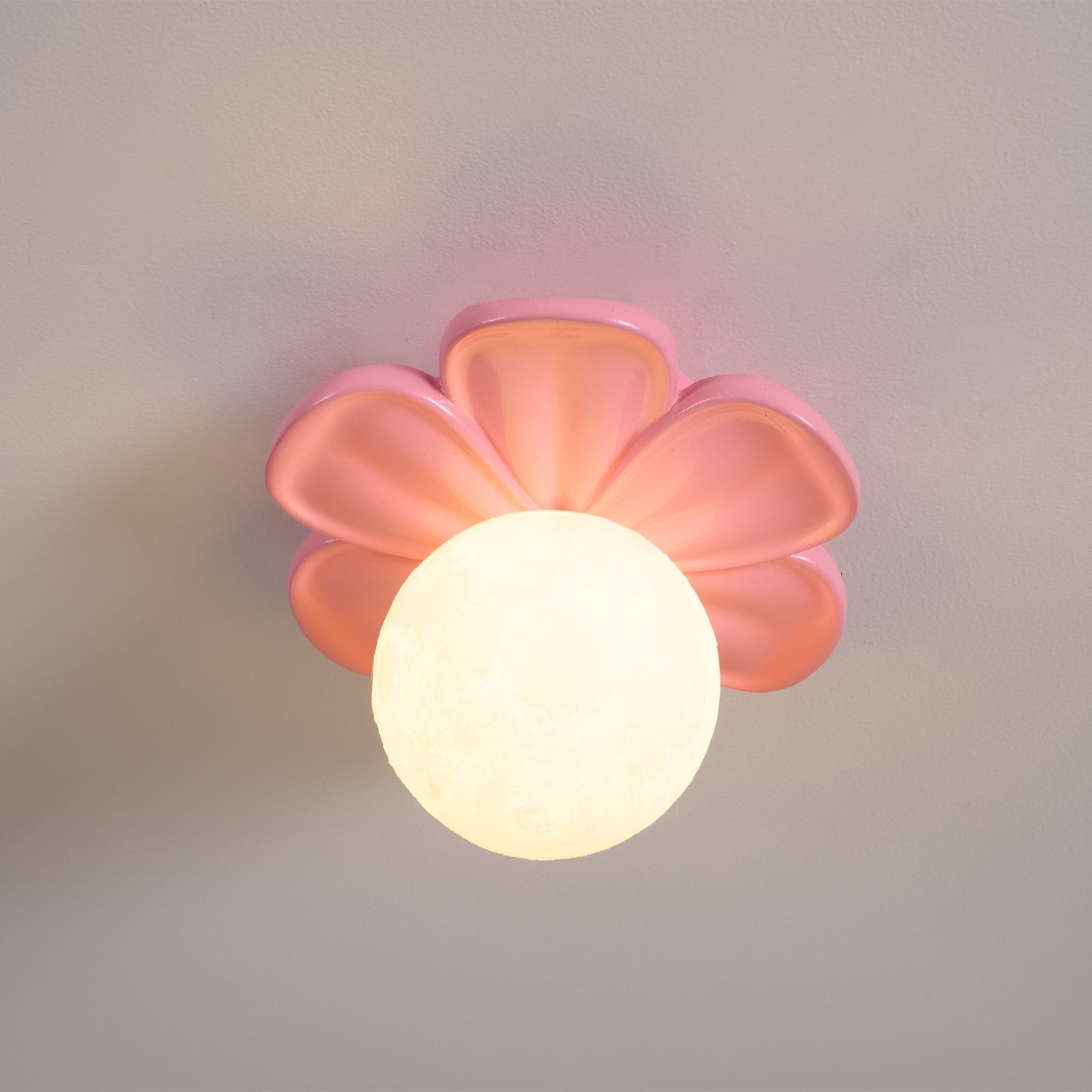 Crèmekleurige bloemvormige plafondlamp HL2961