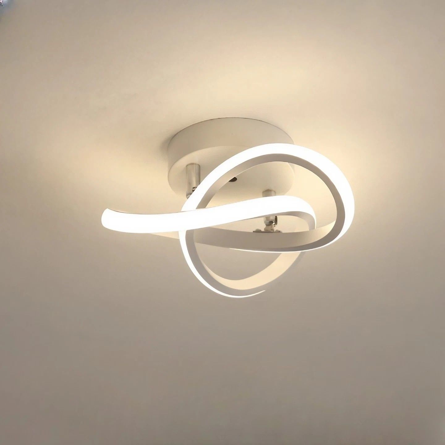 Nordic Ribbon gekruiste cirkel plafondlamp HL195