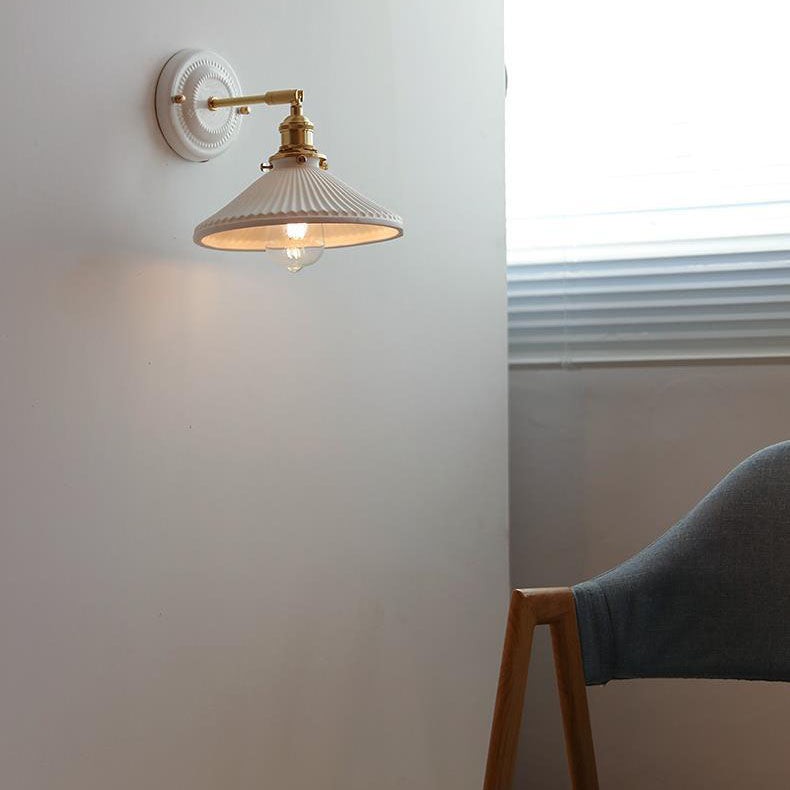 Vintage Japanse keramische messing wandlamp met 1 lamp HL1400