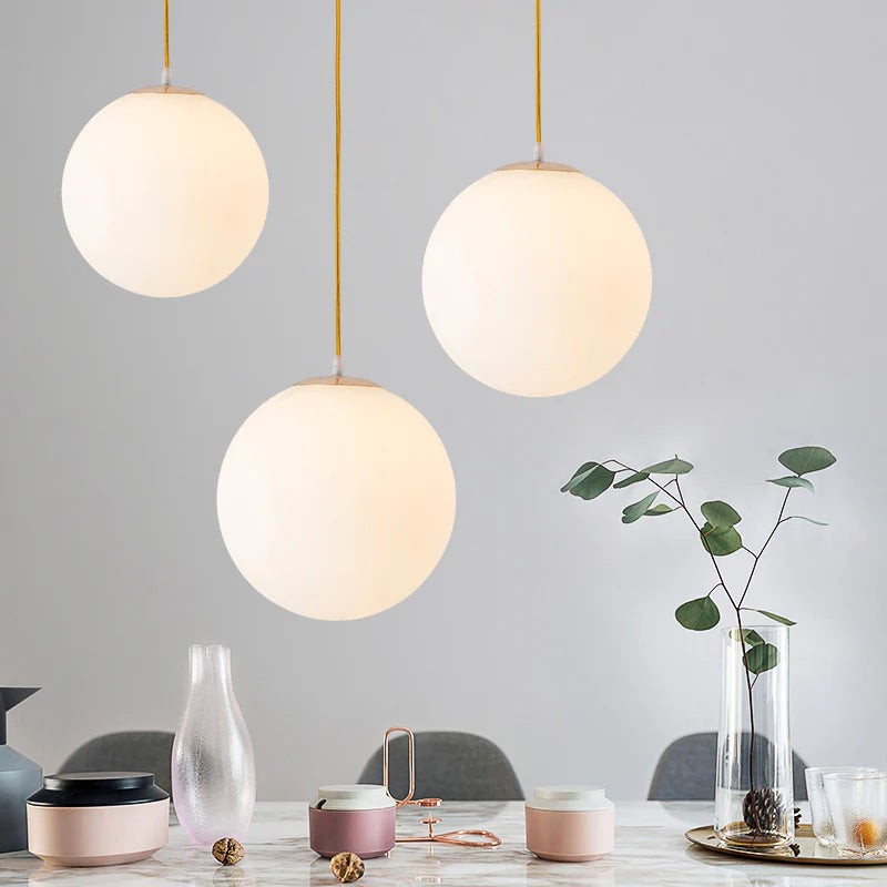 Nordic Globe Melkachtig Glazen Hanglamp HL1314