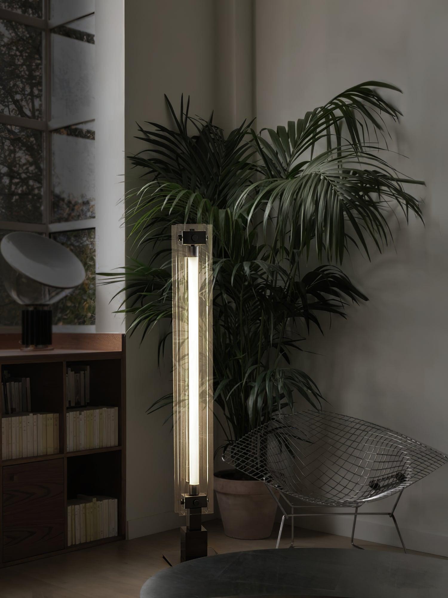 Minimalistische glazen vloerlamp in industriële stijl HL968