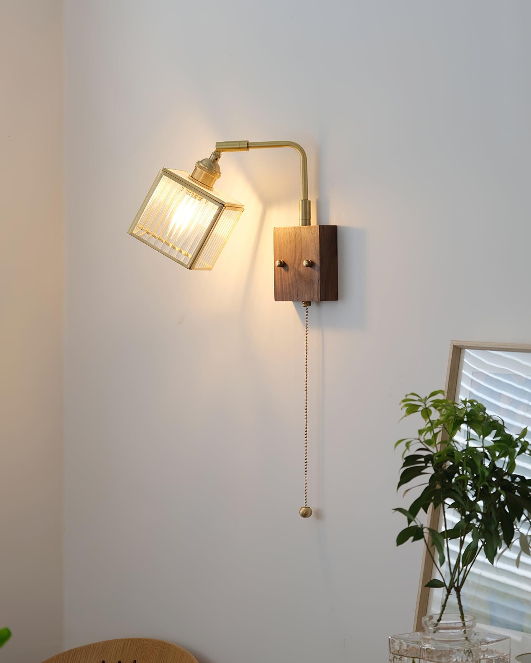 Vierkante glazen verstelbare houten wandlamp HL671