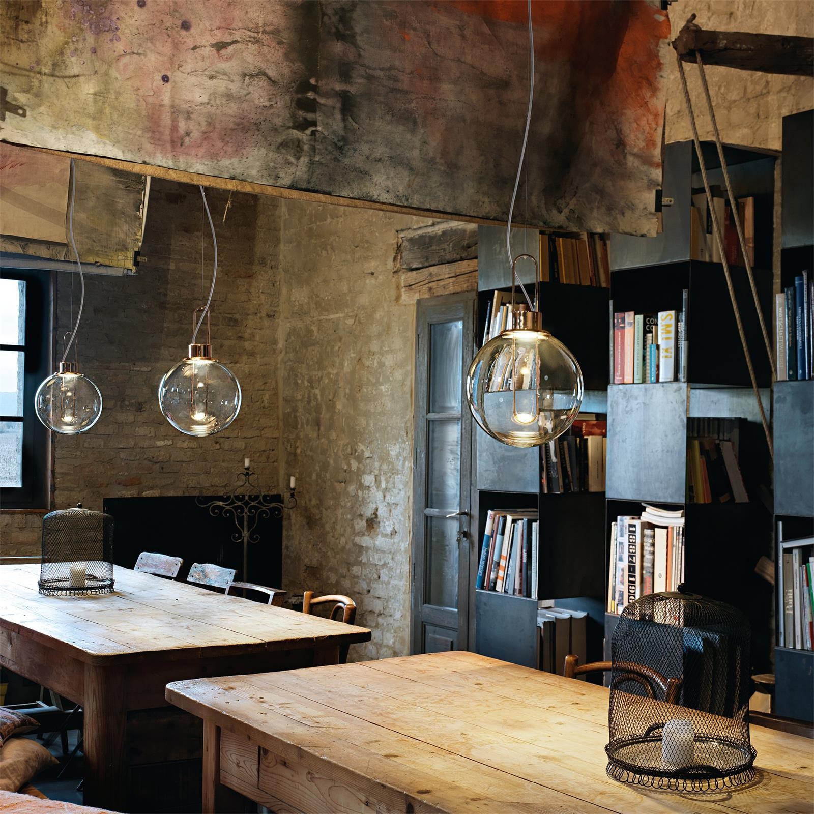 Hanglamp in bolvorm van helder glas HL651