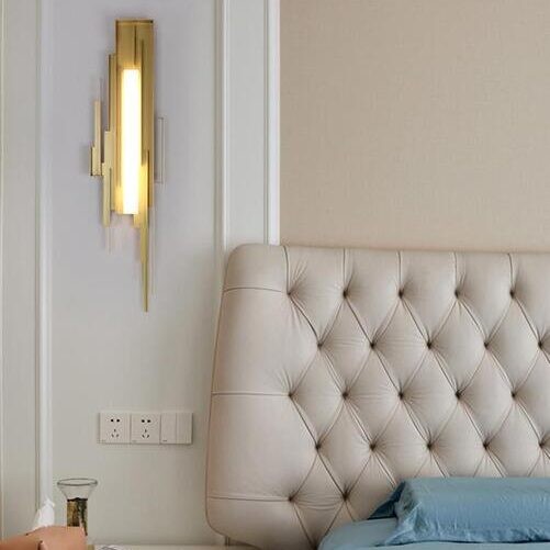 Schans gebeeldhouwde wandlamp