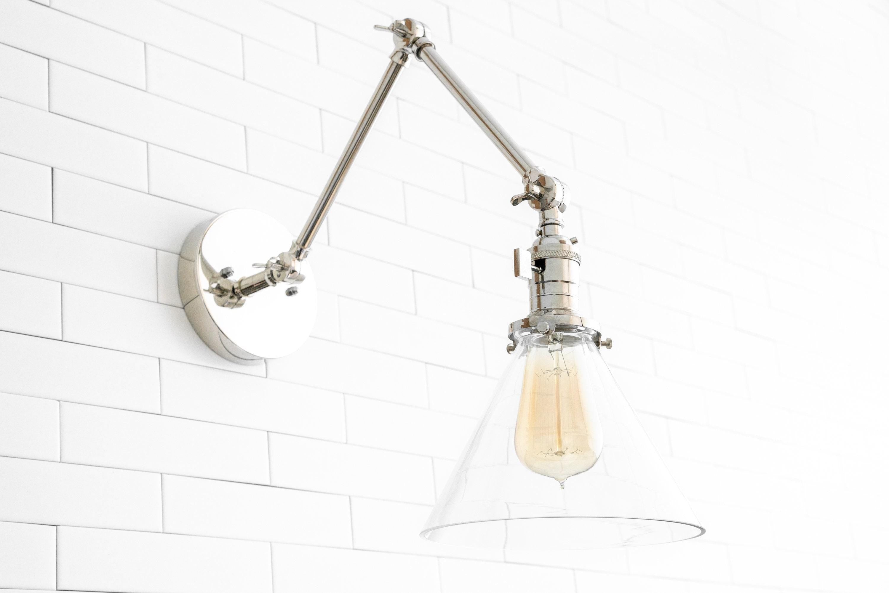 Conique metalen industriële wandlamp met verstelbare arm - vintage glazen kegelvormige kap HL1673