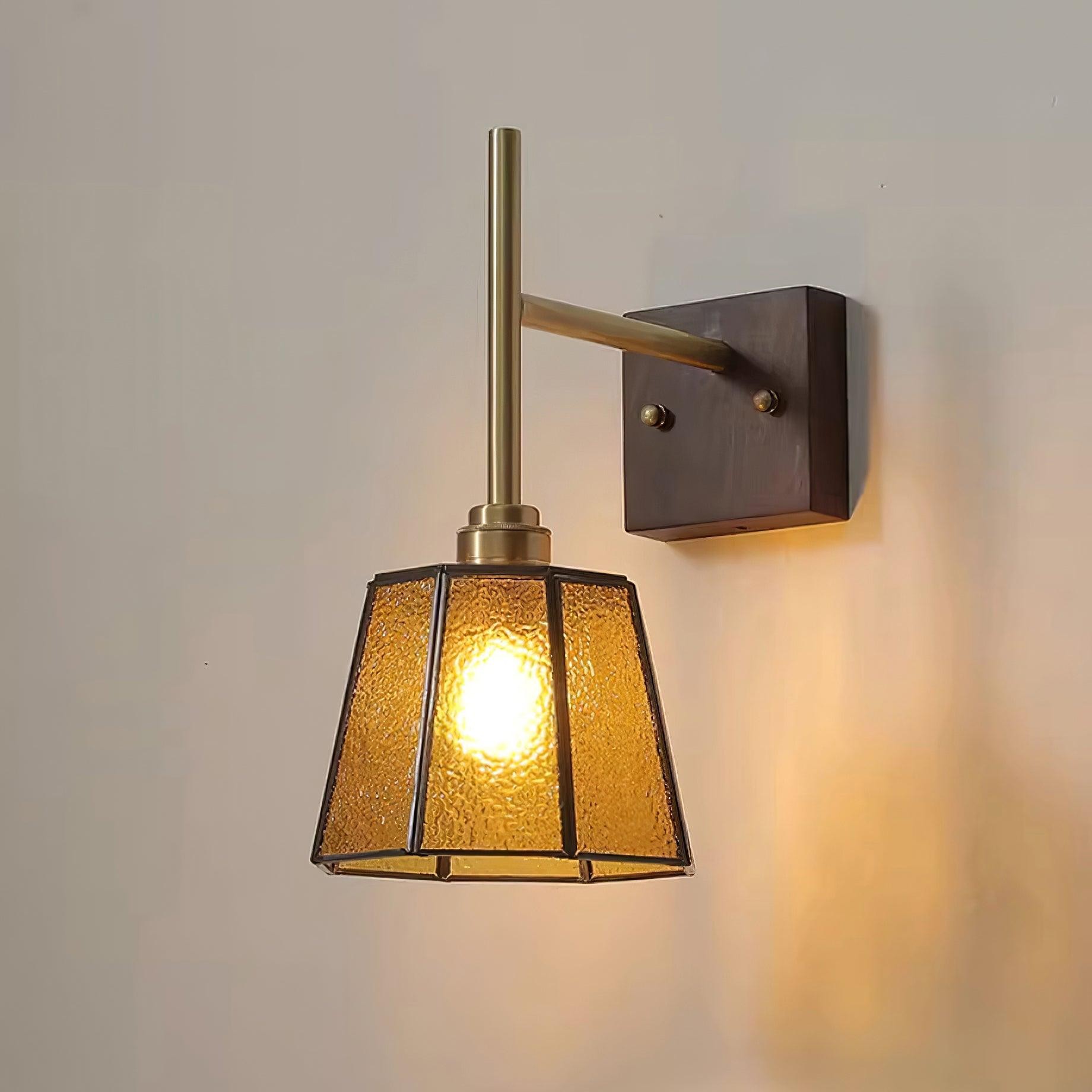Vintage messing walnoot wandlamp HL843
