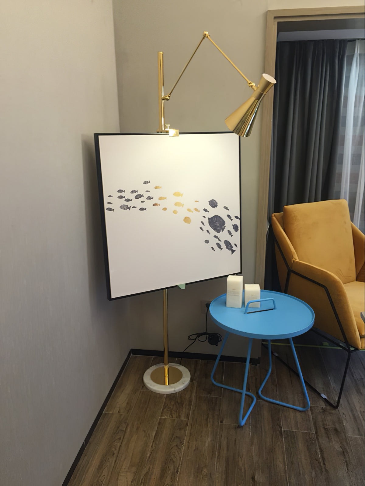 Met frameondersteuning staande lamp HL1201