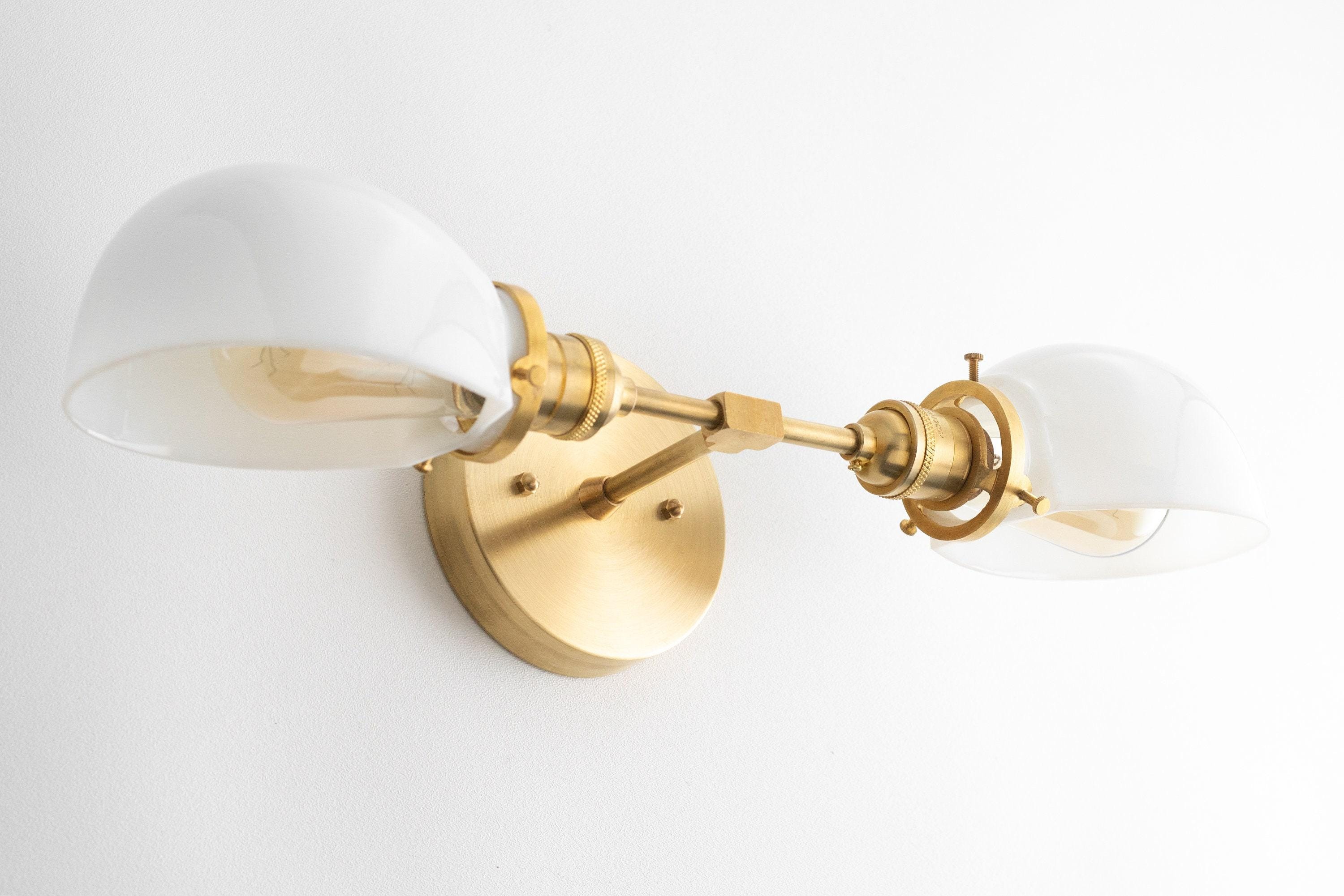Ornato Luxe Mid-Century Vanity Light - Badkamerarmatuur van messing met opaalglas HL1688