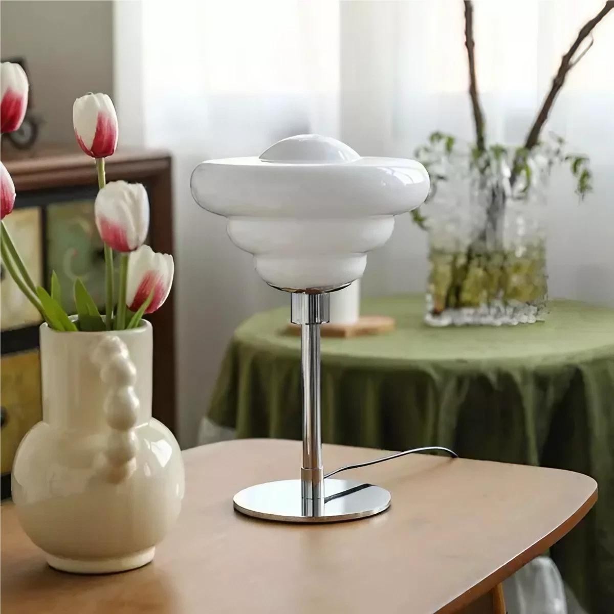 Eiertaart Ripple Glazen Bauhaus Tafellamp HL189