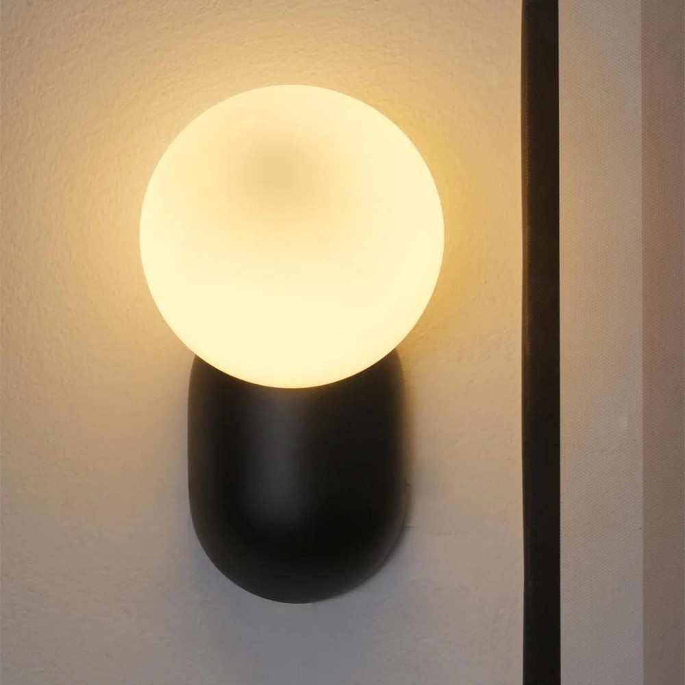 Luma Nordic glazen bolvormige wandlamp HL3337
