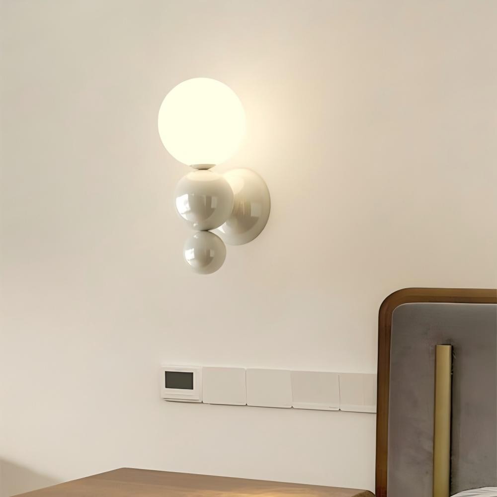 Kleurrijke Crèmekleurige Bolvormige Wandlamp HL321