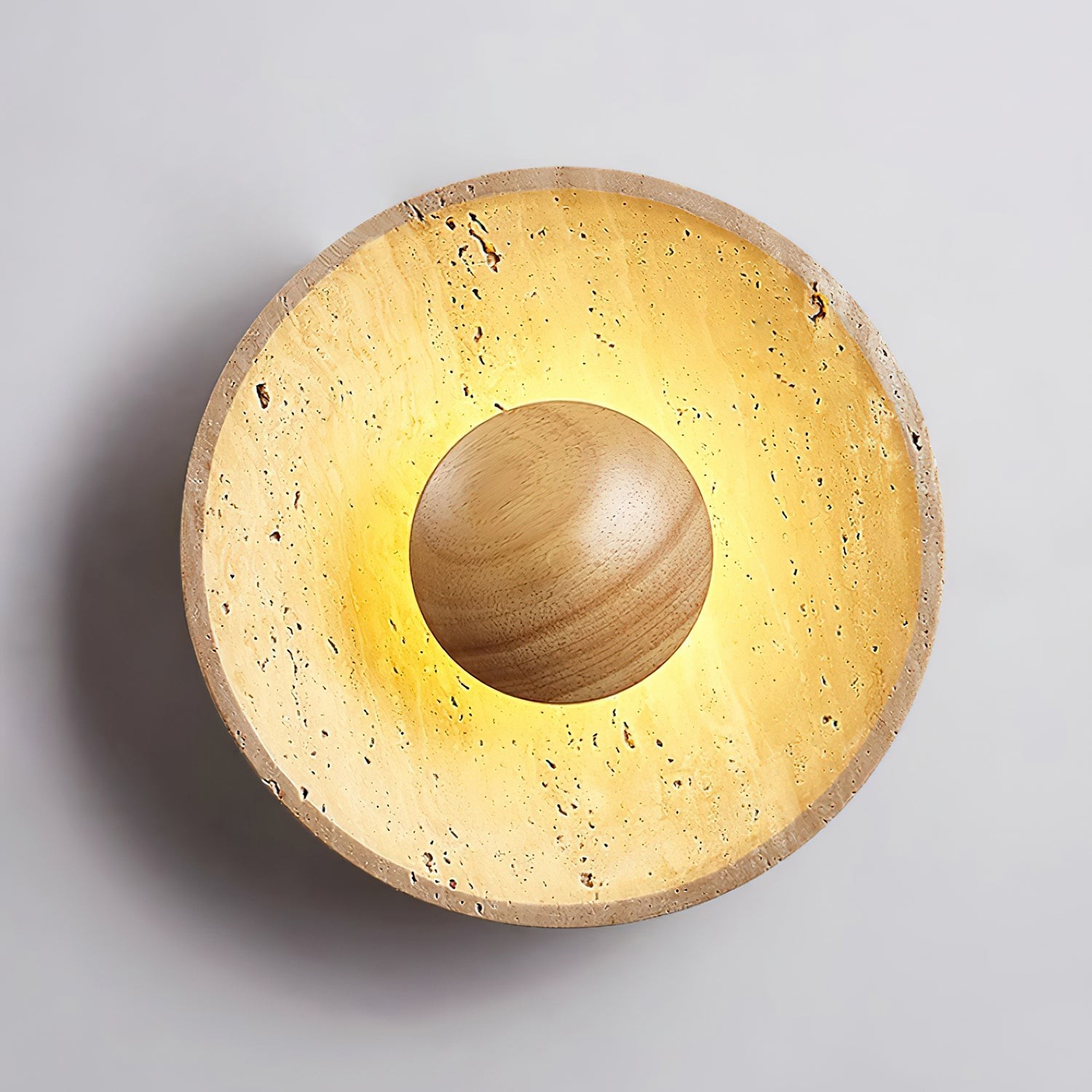 Crèmekleurige houten bolvormige wandlamp HL562