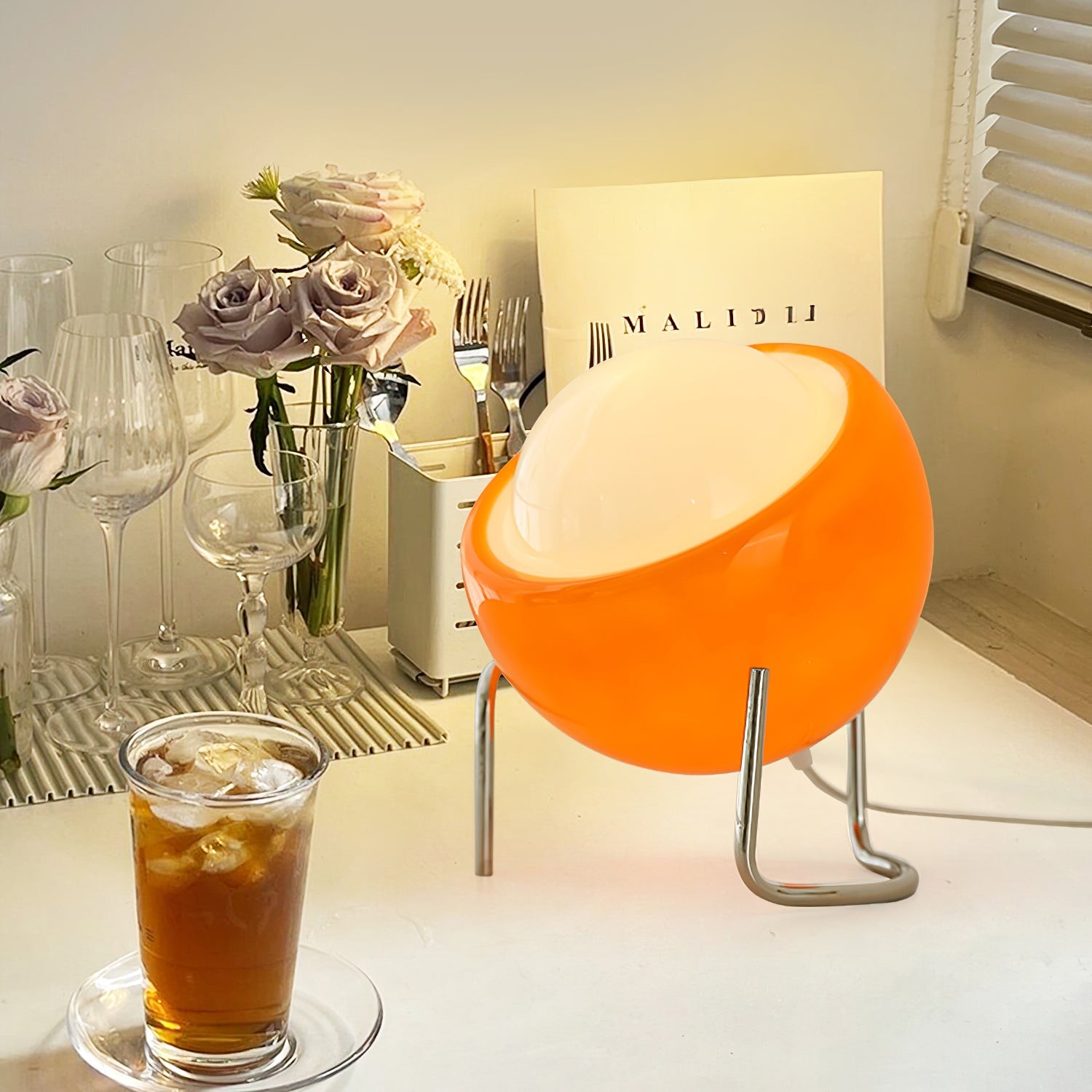 Creatieve Bauhaus Egg Design Slaapkamer Tafellamp HL200